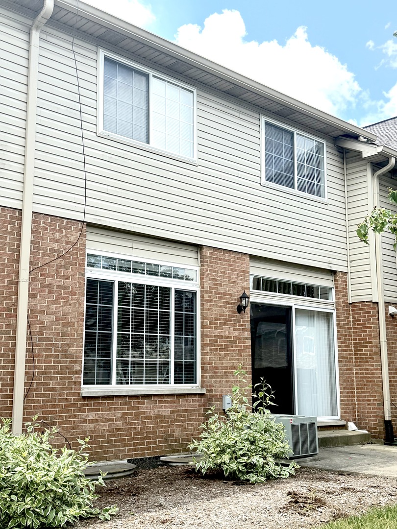 1659 Windward Court, Naperville, IL 60563