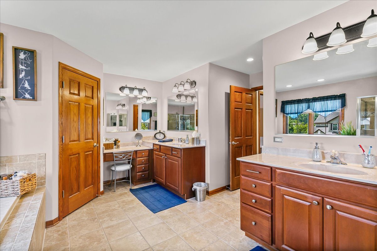 869 O Connell Street, New Lenox, IL 60451