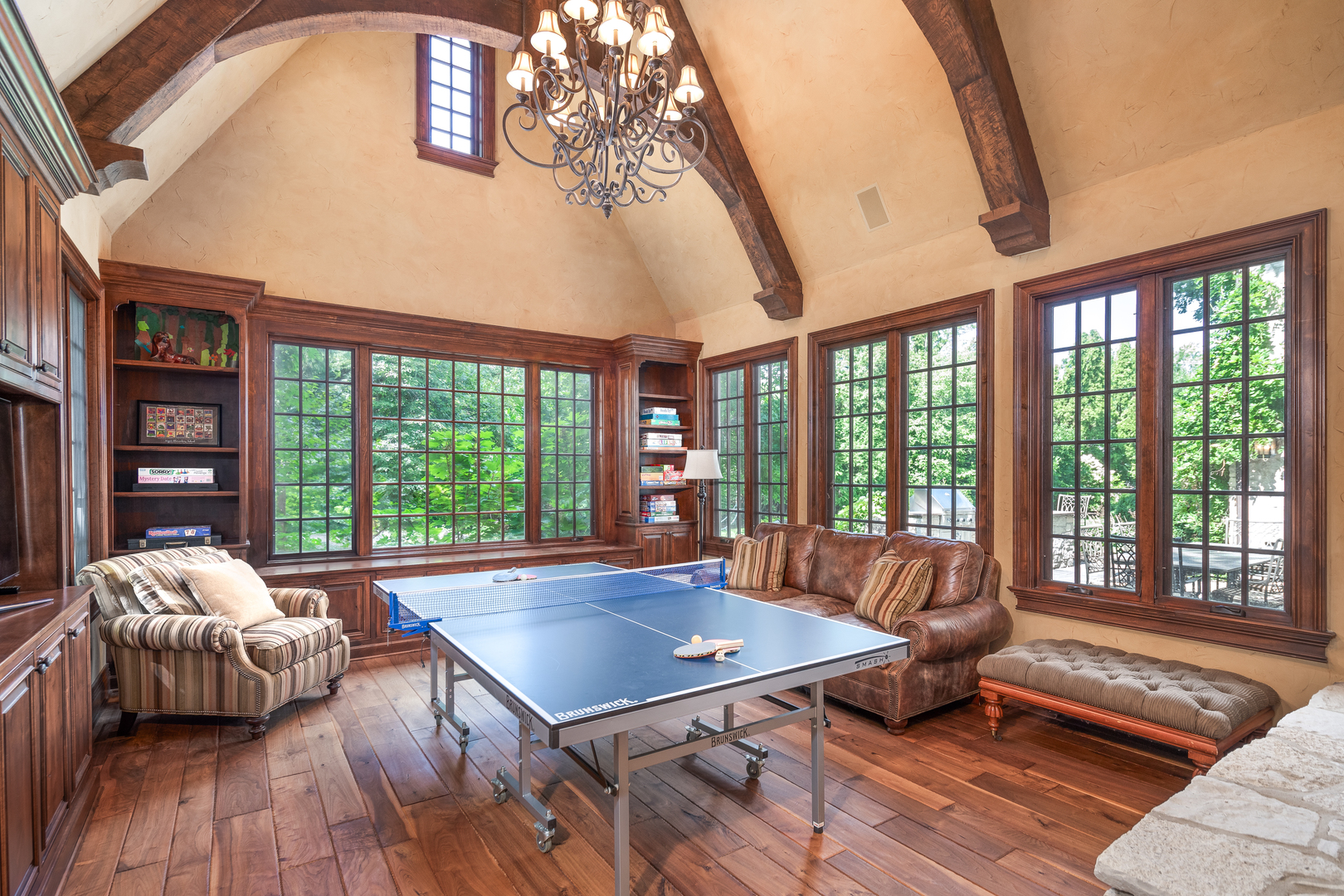 21 Forest Avenue, Naperville, IL 60540