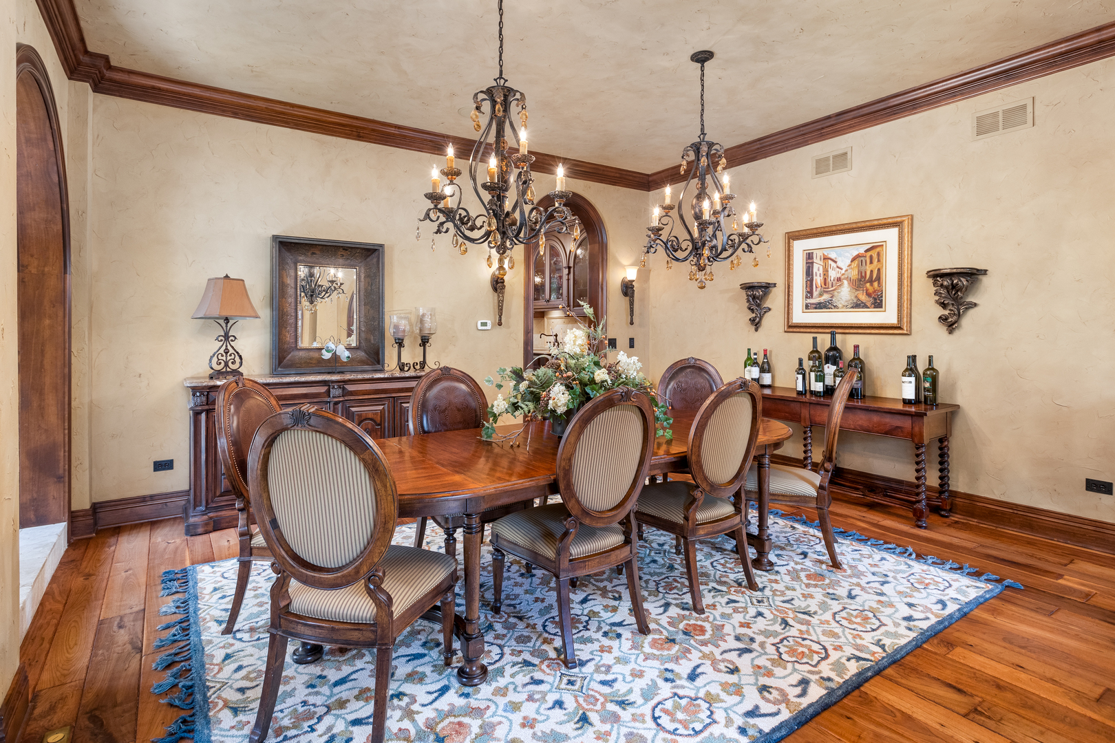 21 Forest Avenue, Naperville, IL 60540