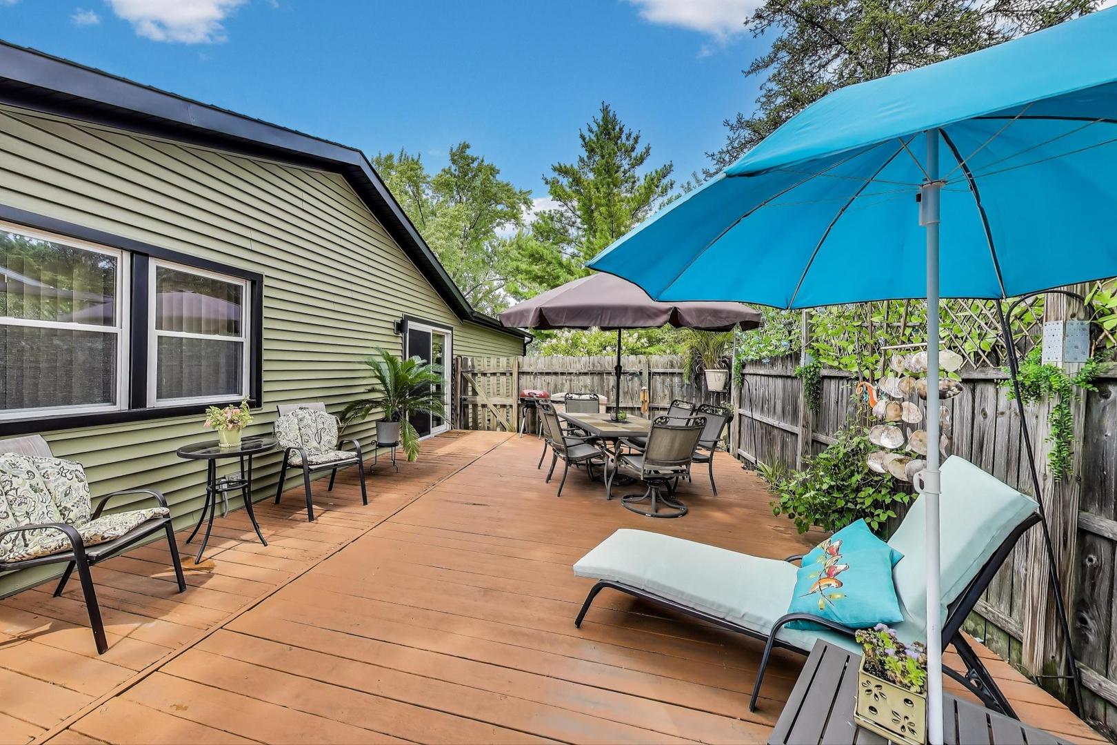 161 E Old Bridge Road, Palatine, IL 60067