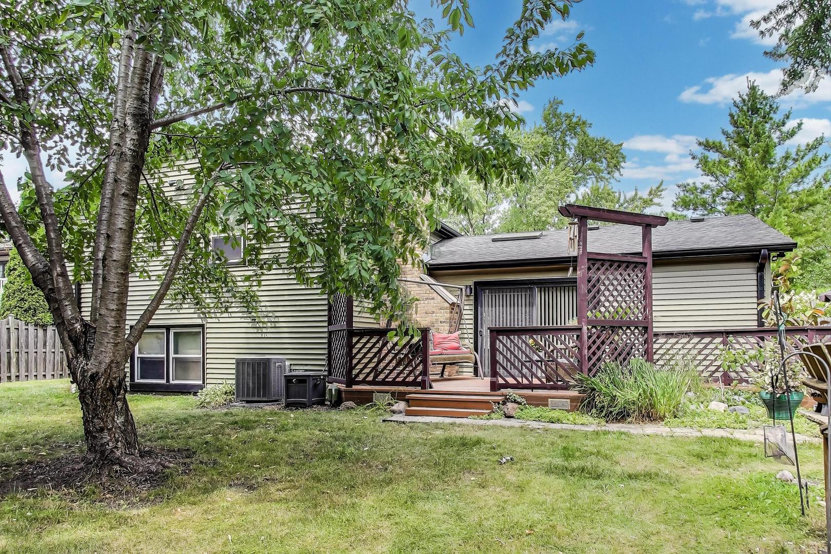 161 E Old Bridge Road, Palatine, IL 60067