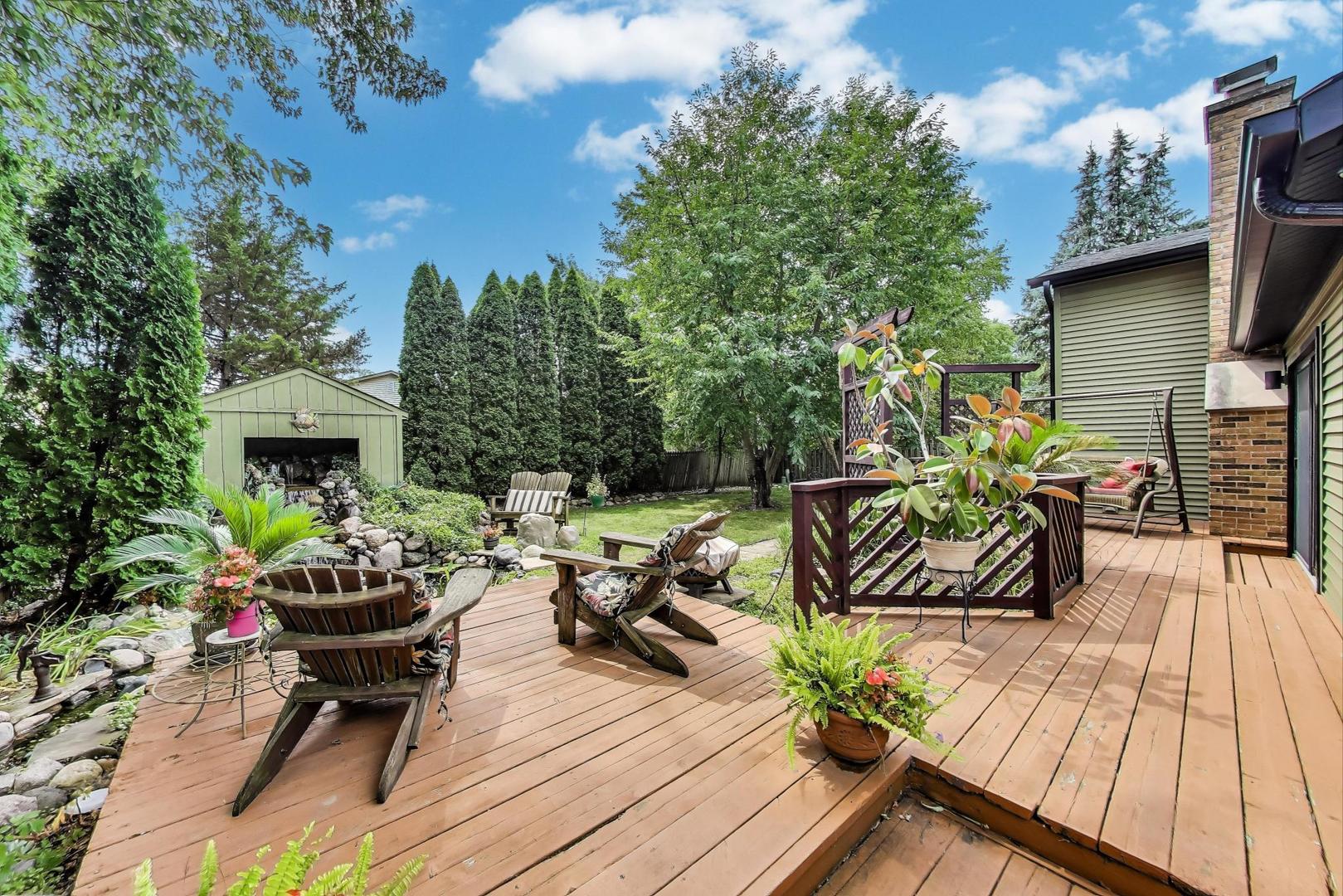161 E Old Bridge Road, Palatine, IL 60067