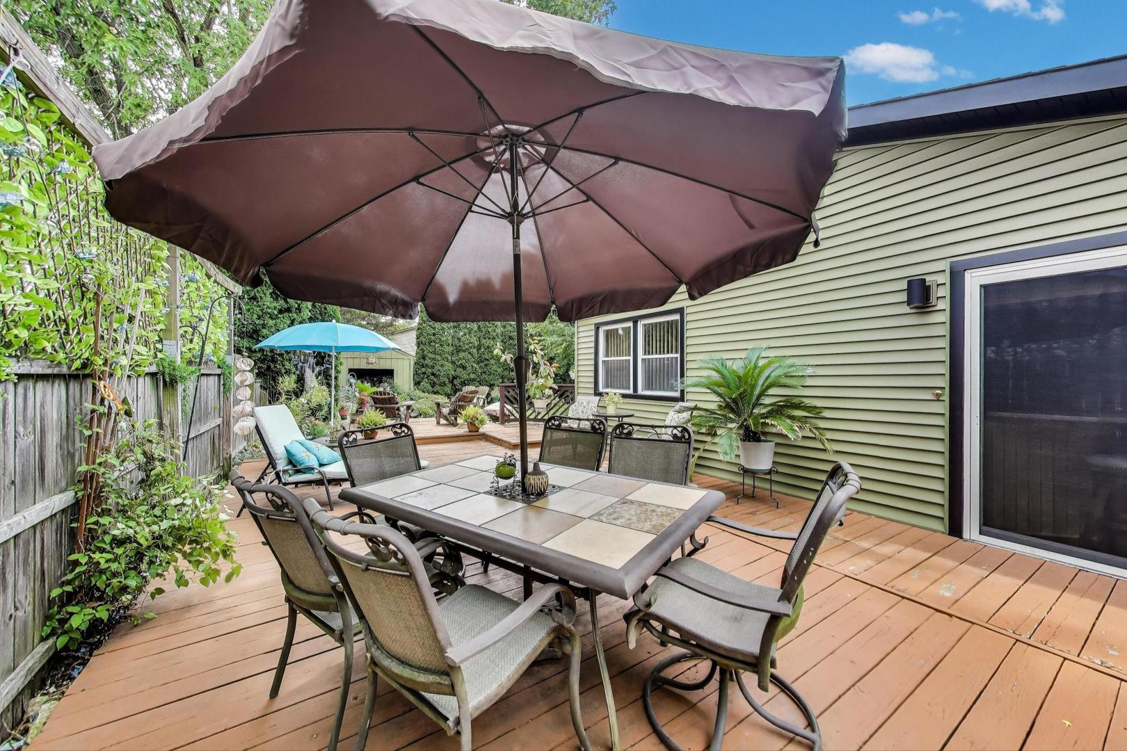 161 E Old Bridge Road, Palatine, IL 60067