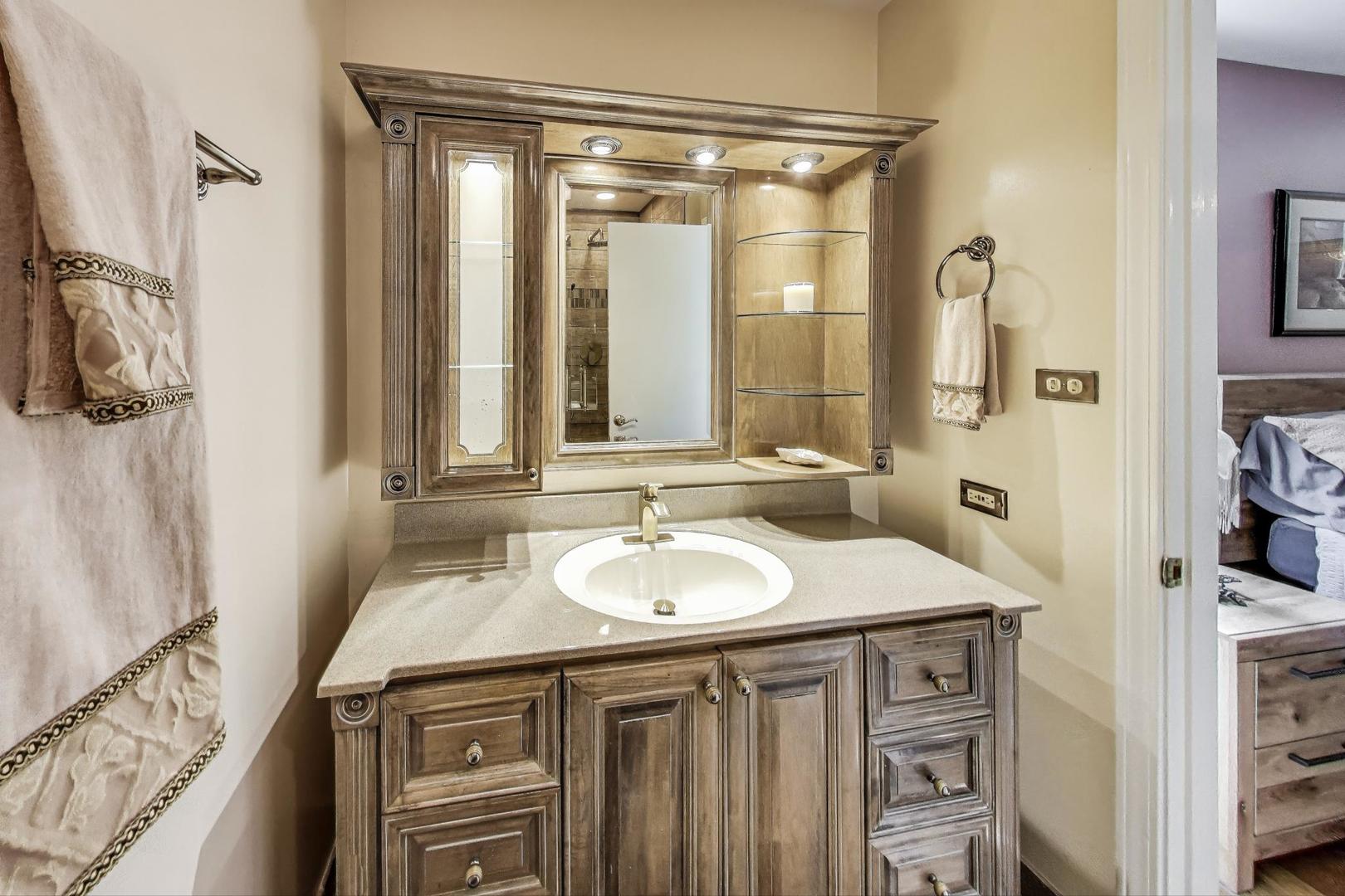 161 E Old Bridge Road, Palatine, IL 60067