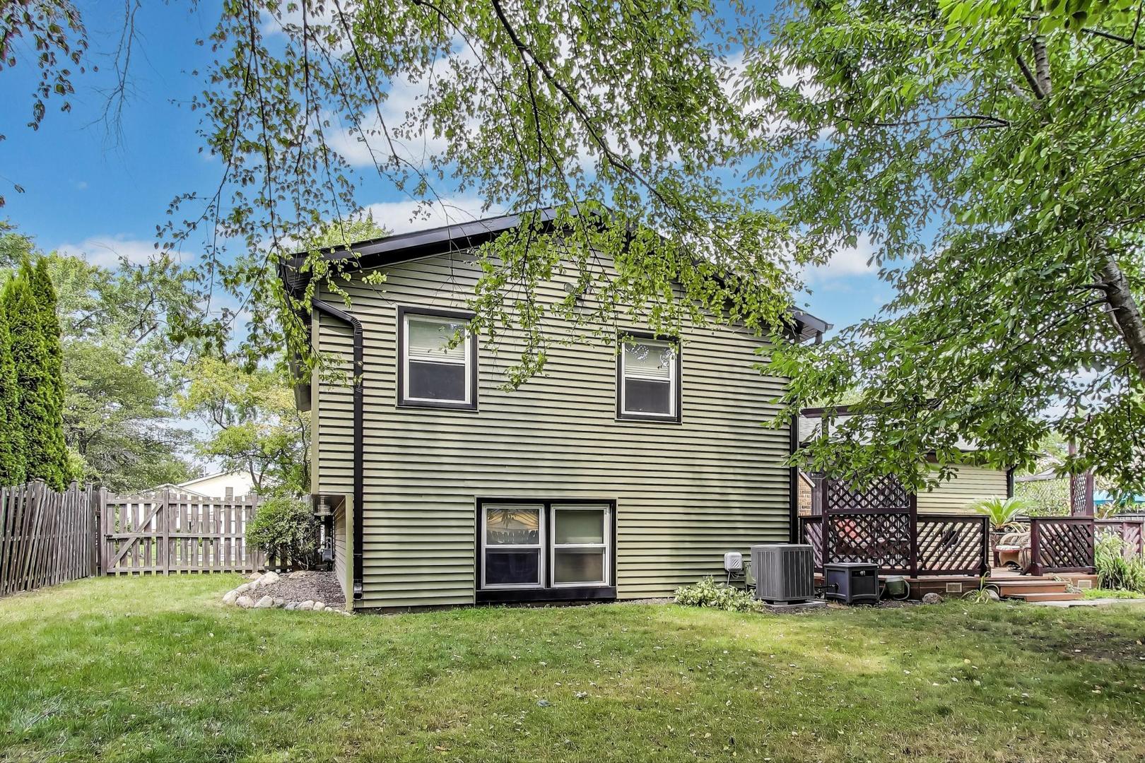 161 E Old Bridge Road, Palatine, IL 60067