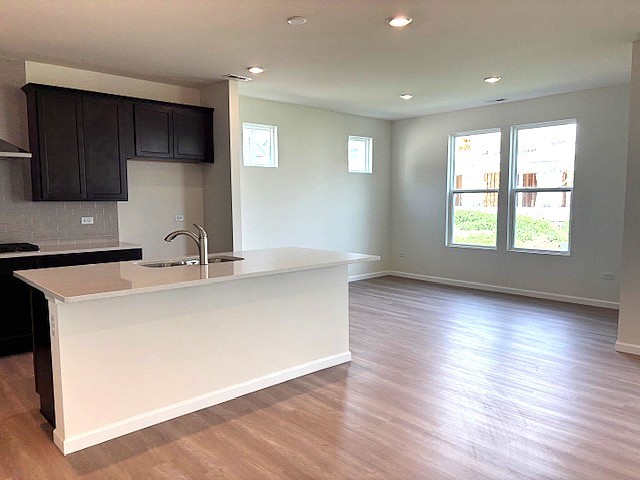 2760 Lawlor Lane, Naperville, IL 60564