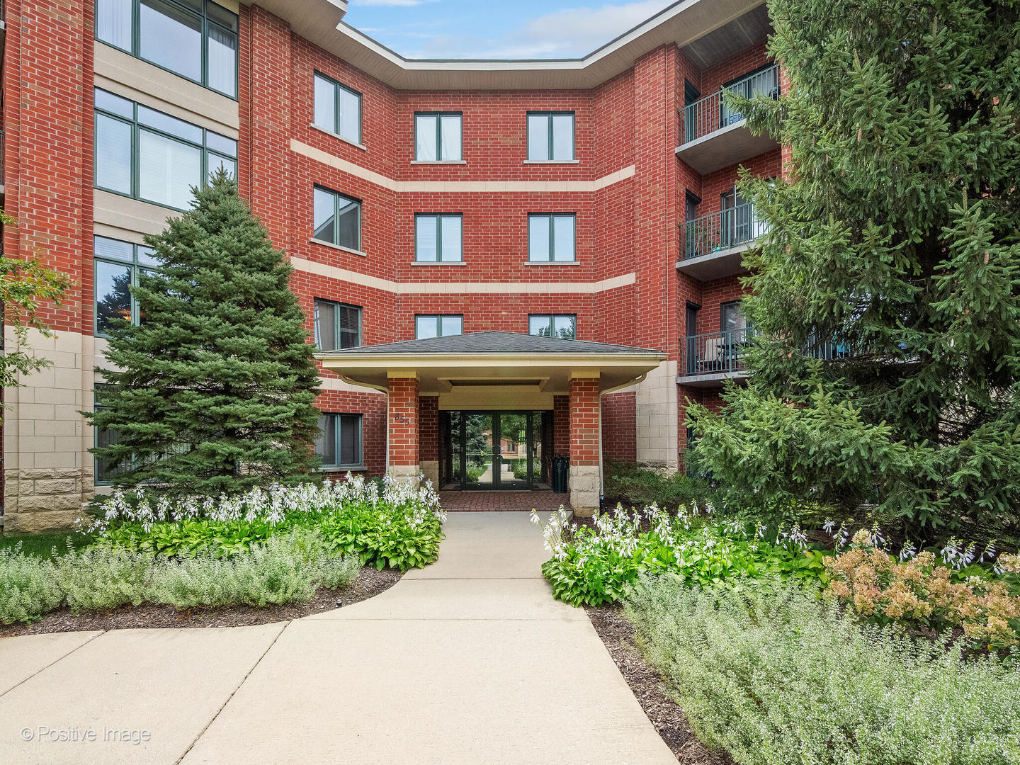 855 E 22nd Street #202, Lombard, IL 60148