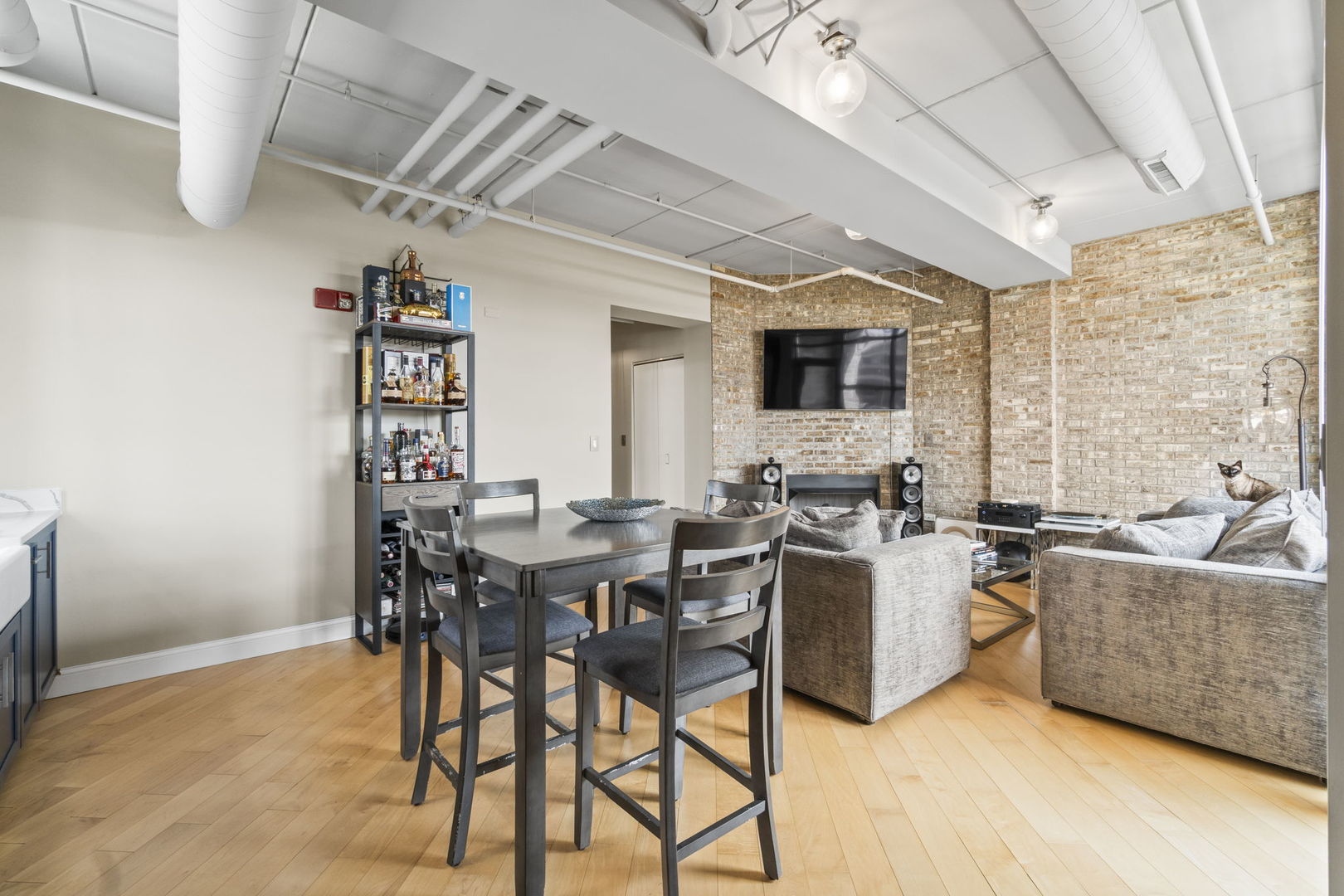 10 S Dunton Avenue #407, Arlington Heights, IL 60005