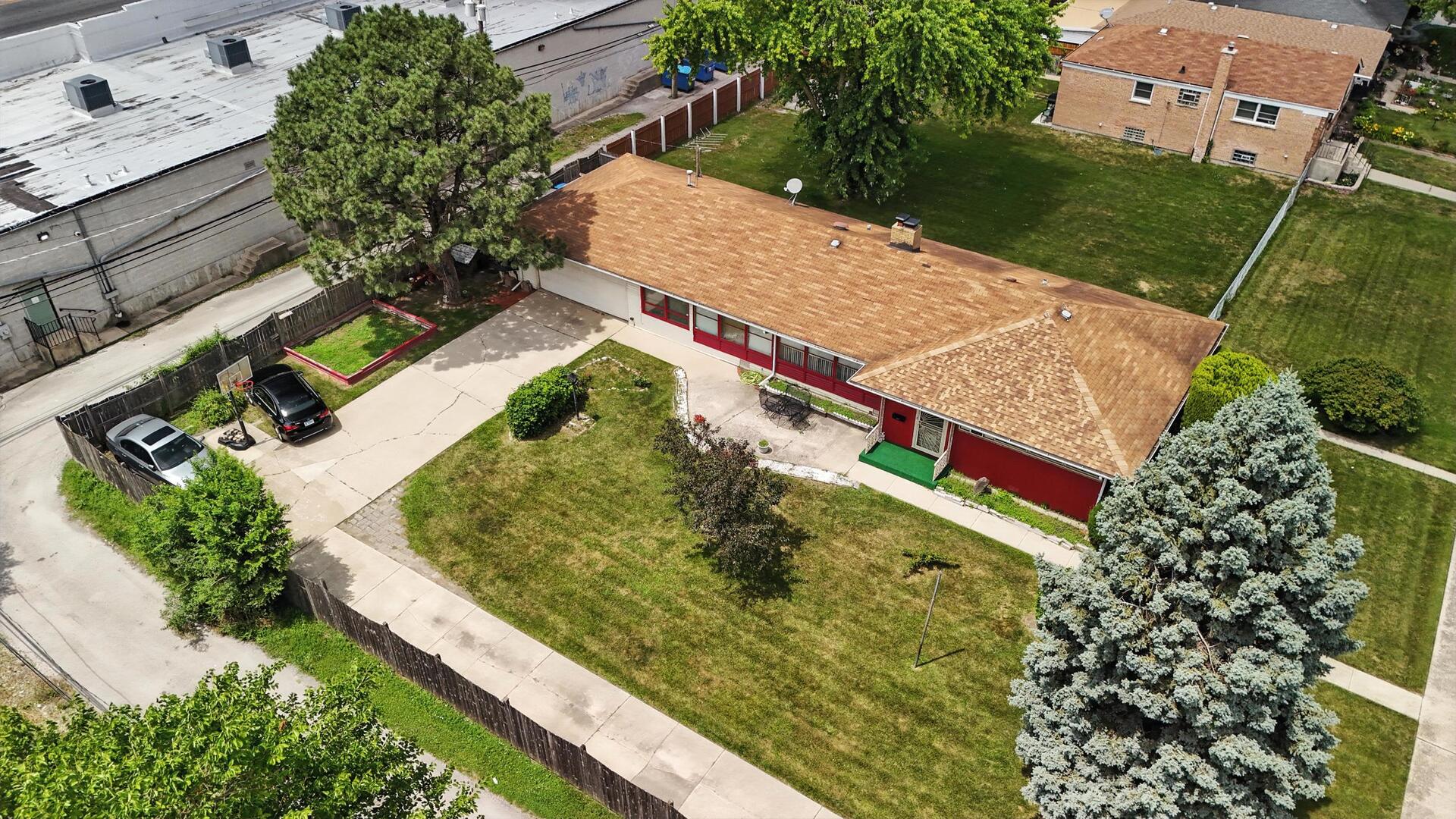 16632 Emerald Avenue, Harvey, IL 60426