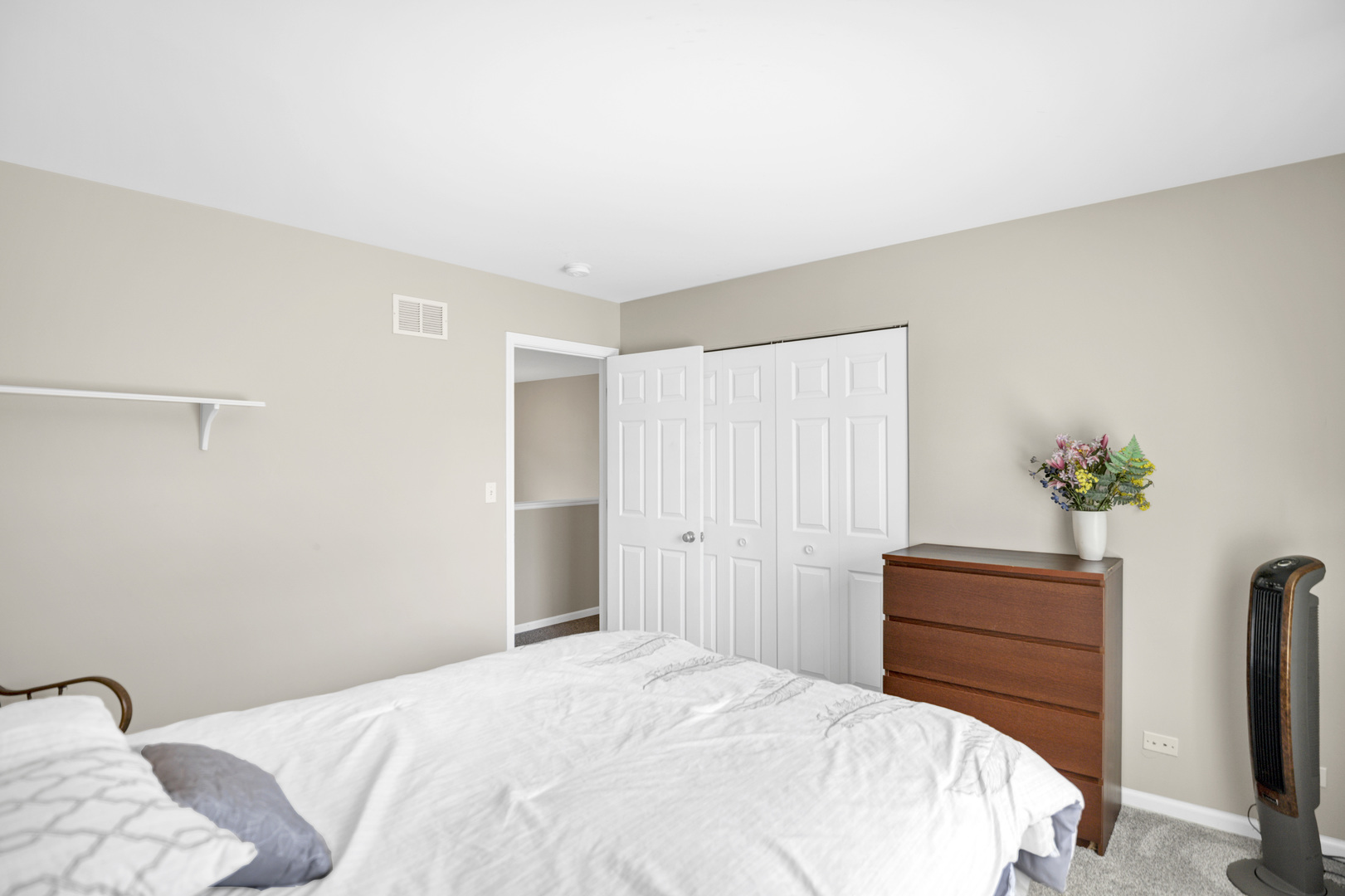 2652 Bainbridge Boulevard, West Chicago, IL 60185