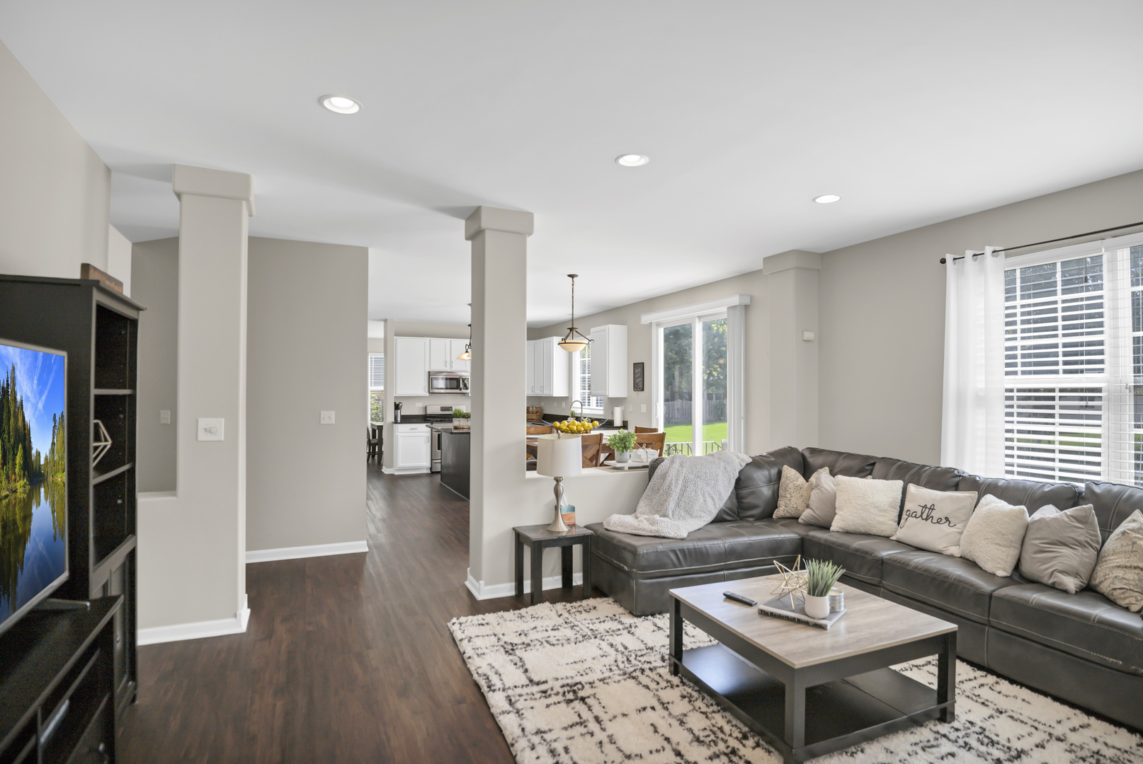 2652 Bainbridge Boulevard, West Chicago, IL 60185