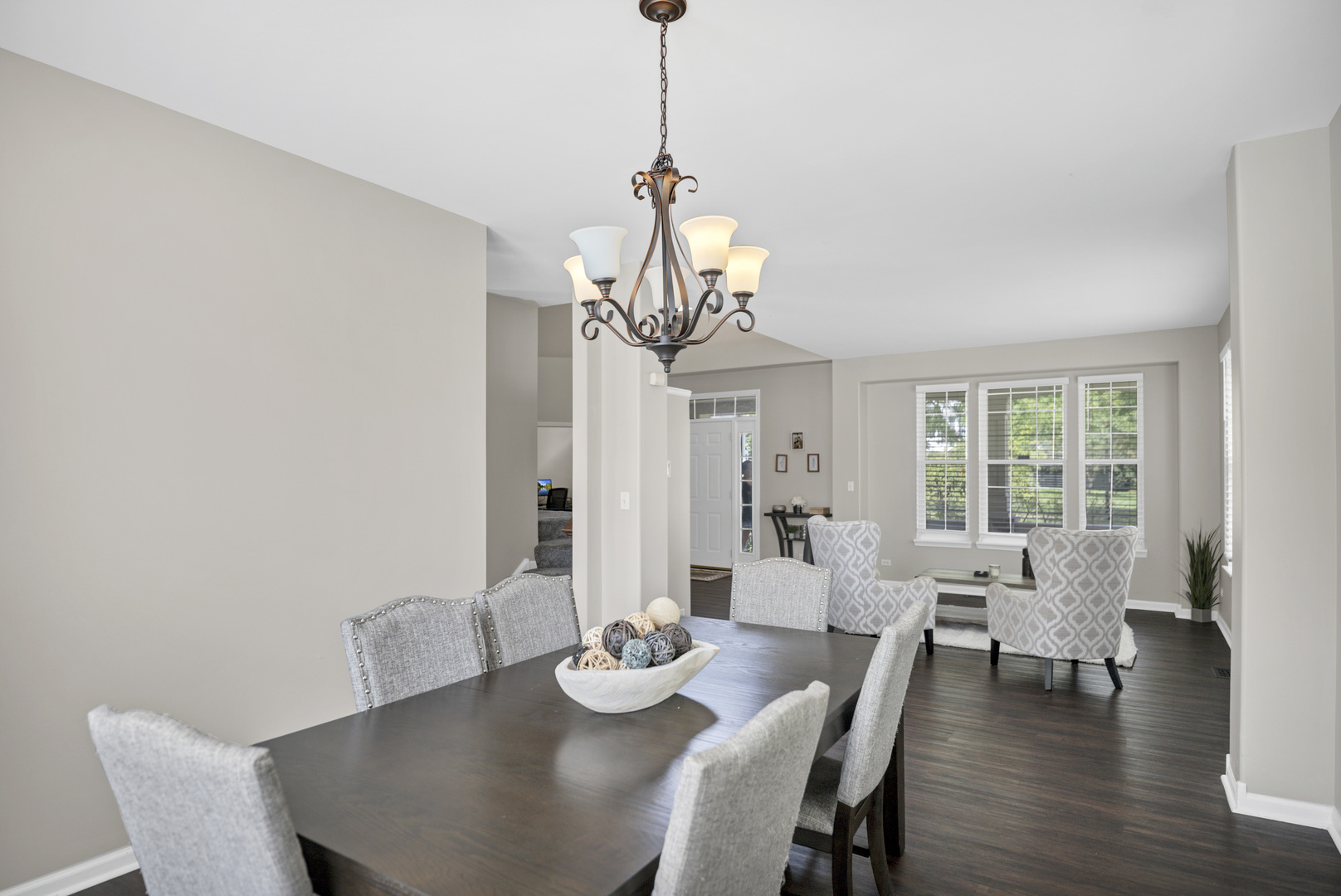 2652 Bainbridge Boulevard, West Chicago, IL 60185