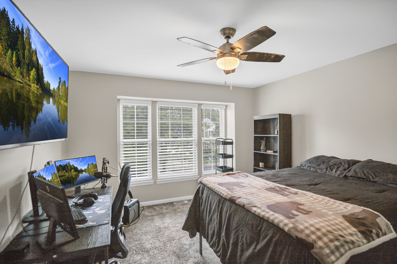 2652 Bainbridge Boulevard, West Chicago, IL 60185