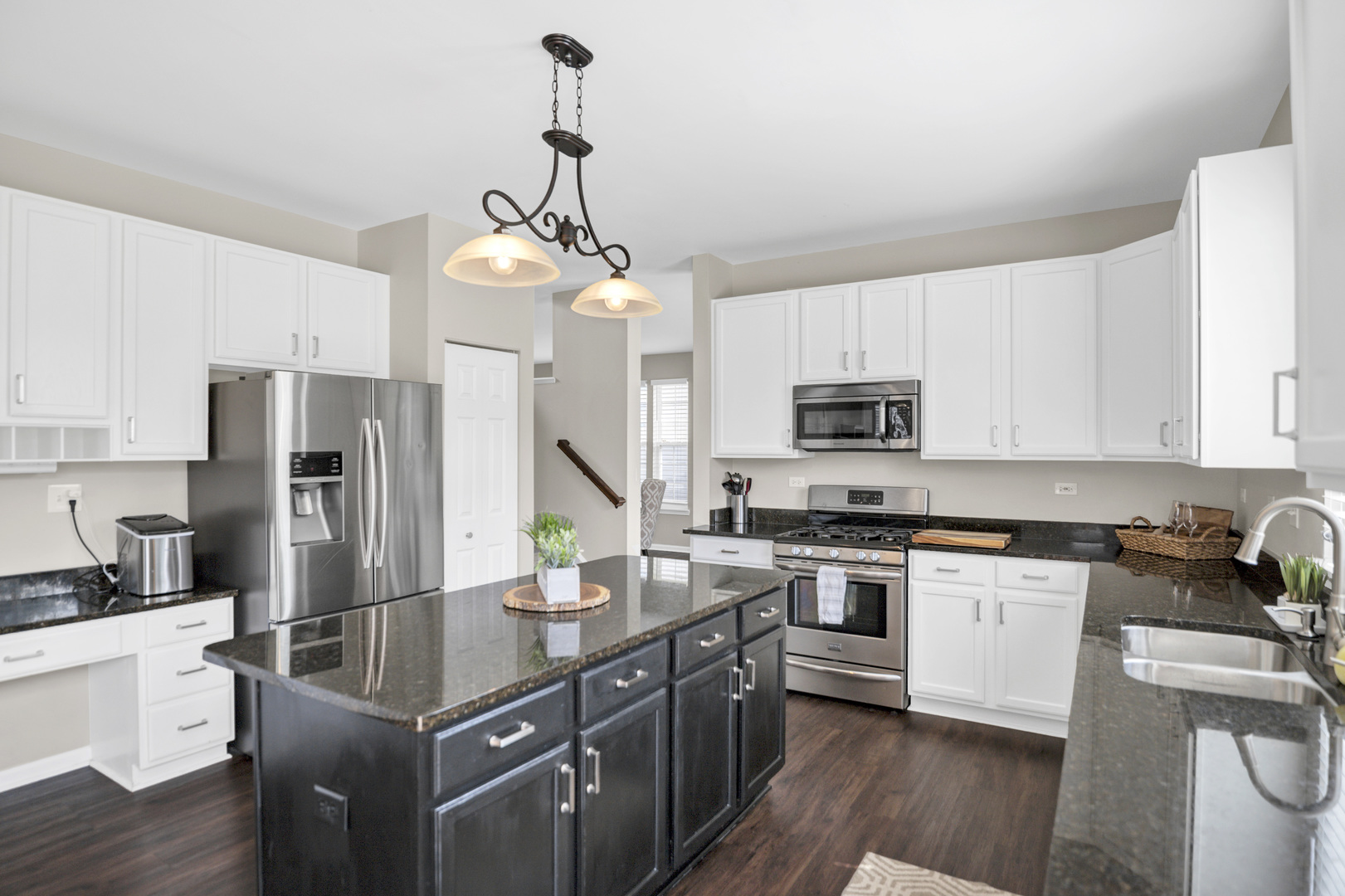2652 Bainbridge Boulevard, West Chicago, IL 60185