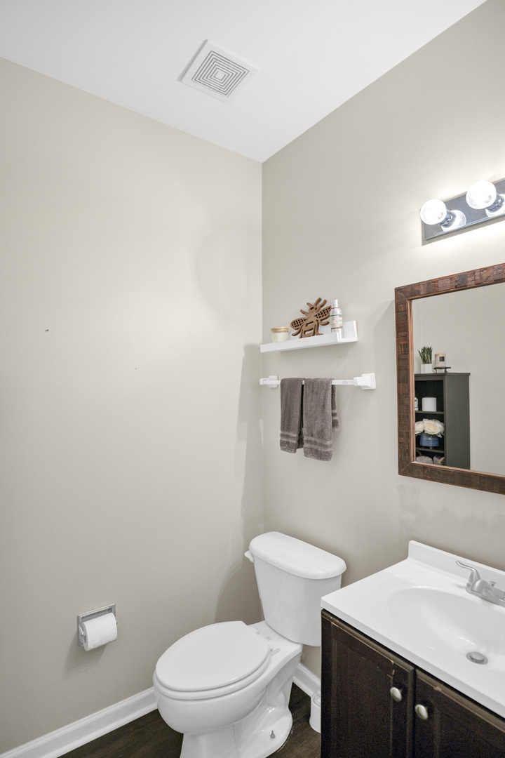 2652 Bainbridge Boulevard, West Chicago, IL 60185