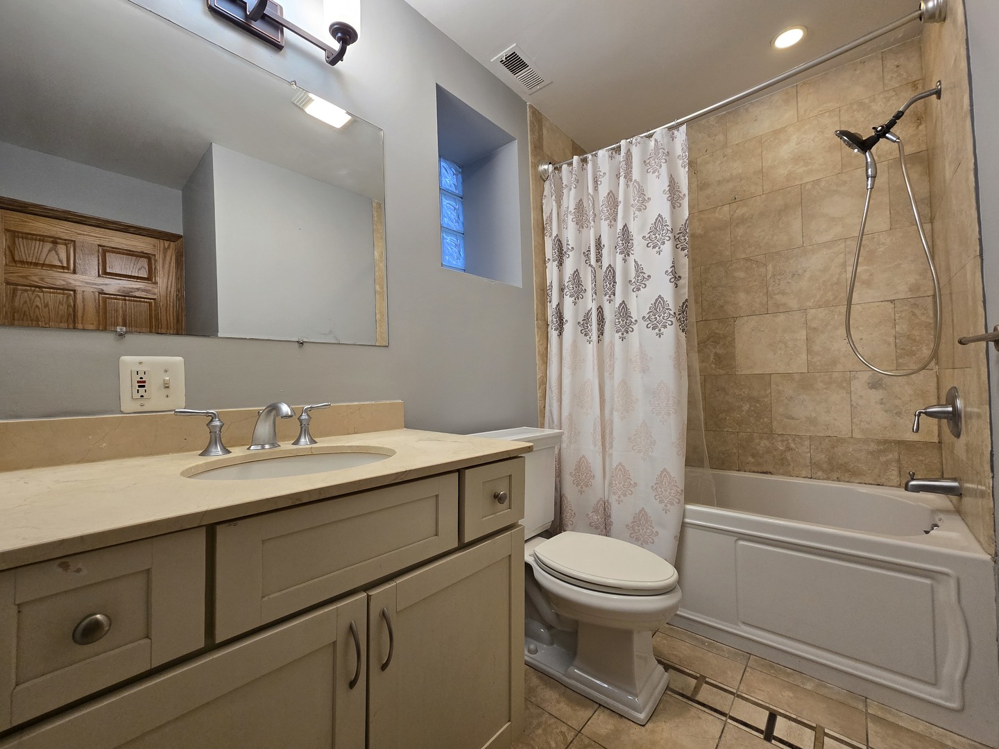 6137 S Kimbark Avenue #1, Chicago, IL 60637