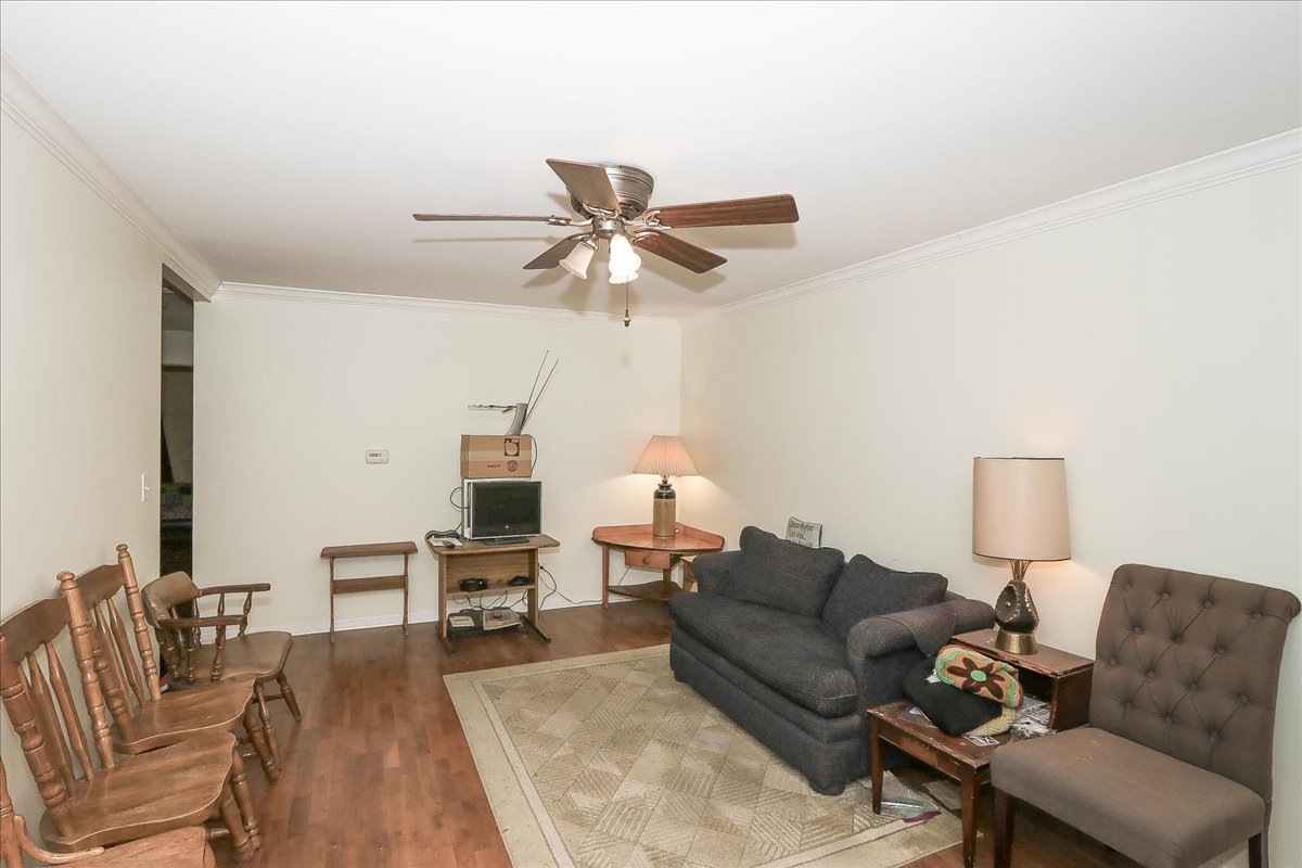 721 Dulles Road #B, Des Plaines, IL 60016