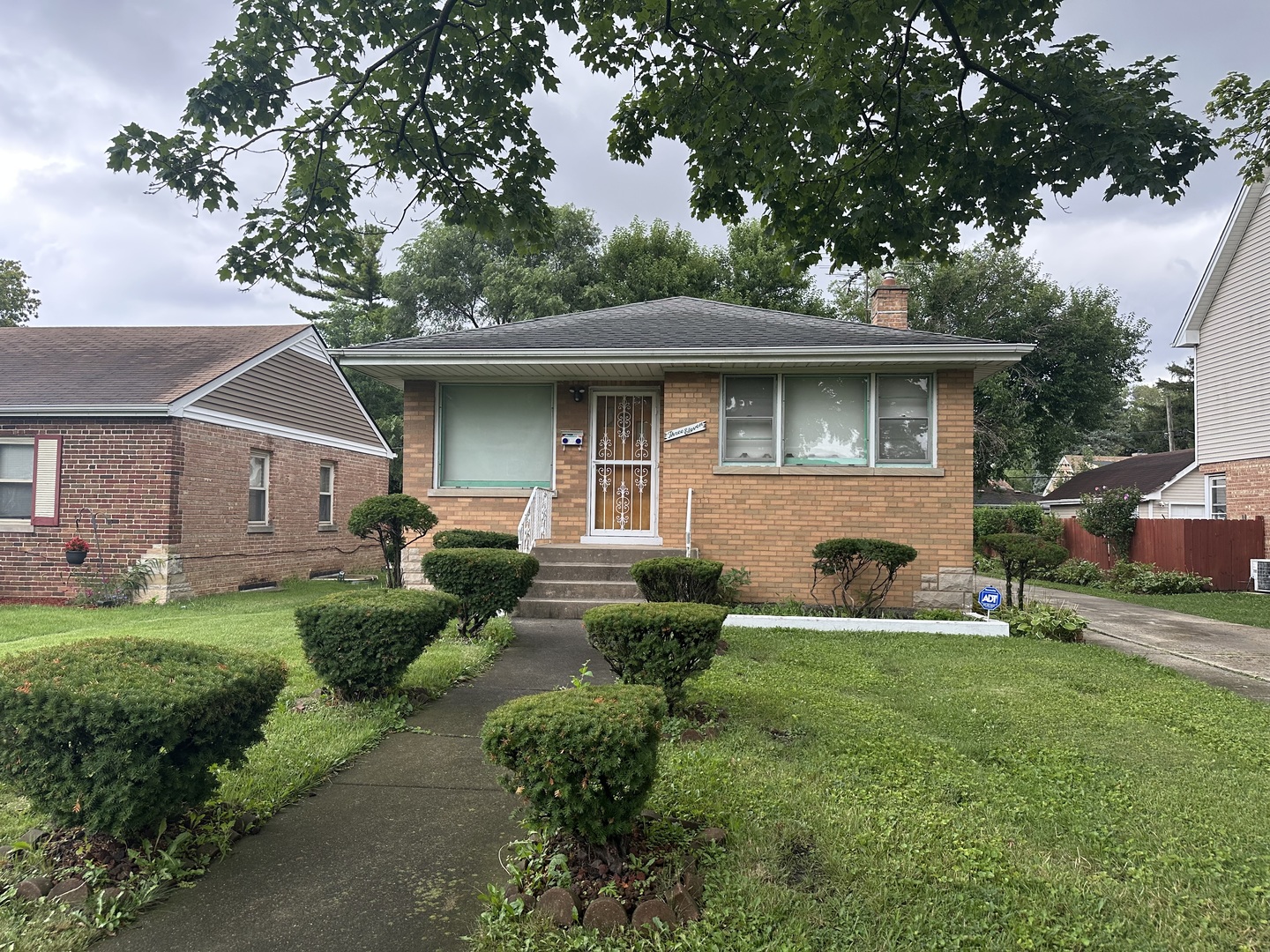 311 Buckthorn Lane, Hillside, IL 60162