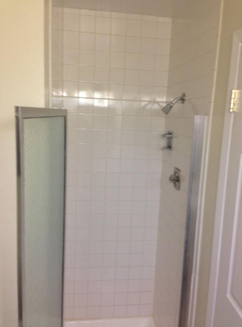 193 N Waters Edge Drive #302, Glendale Heights, IL 60139
