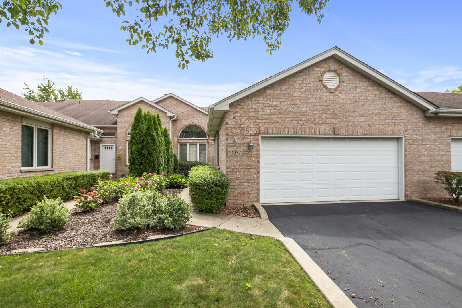 10937 Saffron Court, Orland Park, IL 60467