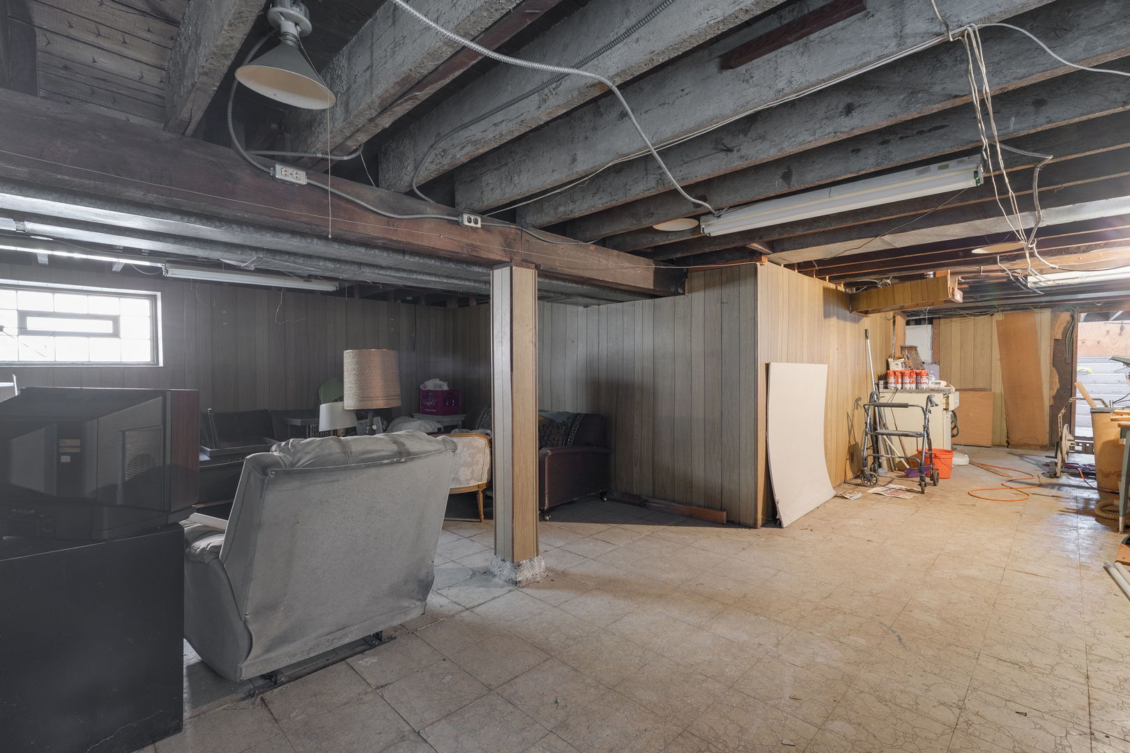 7617 S Crandon Avenue, Chicago, IL 60649