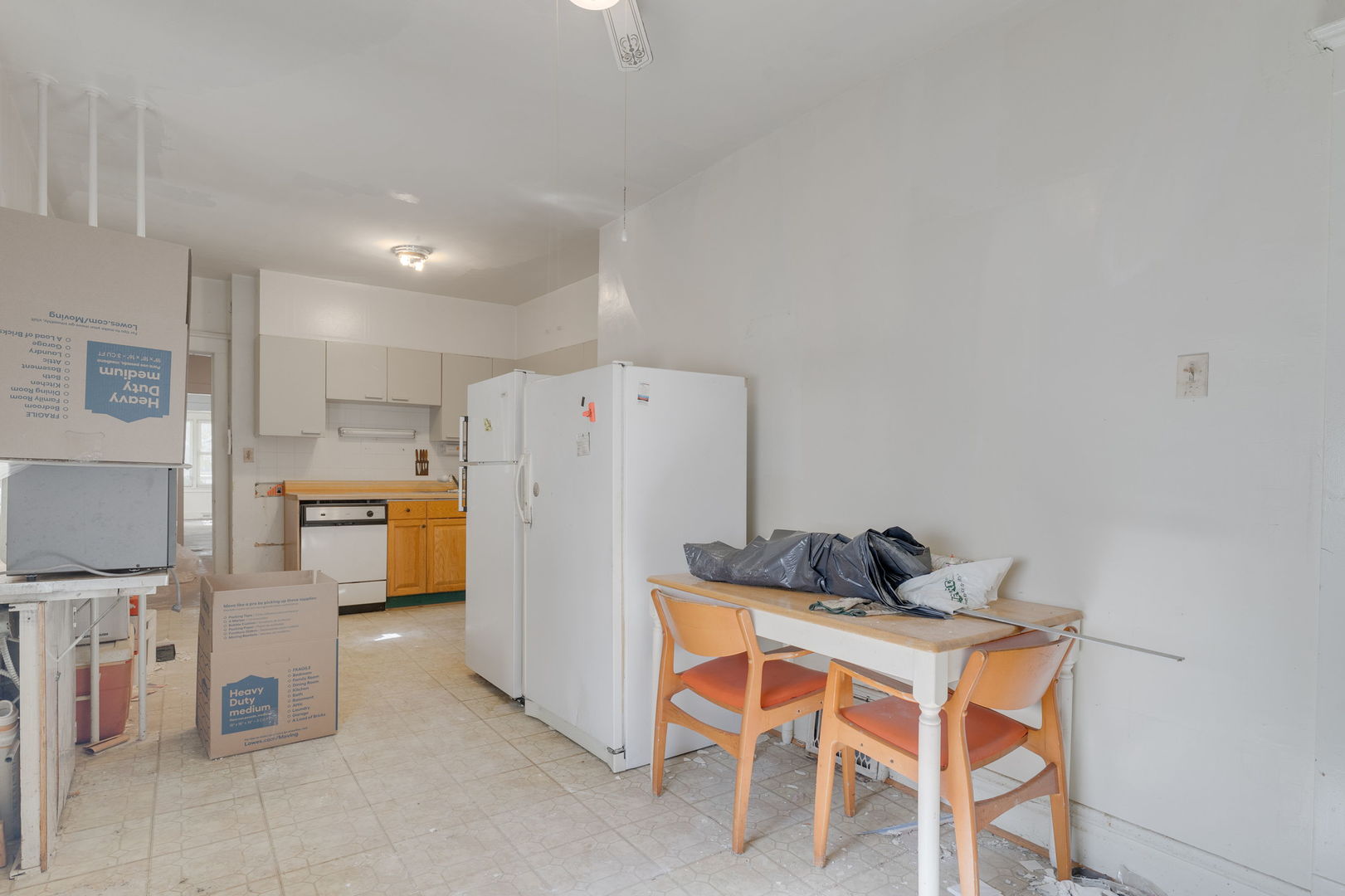 7617 S Crandon Avenue, Chicago, IL 60649