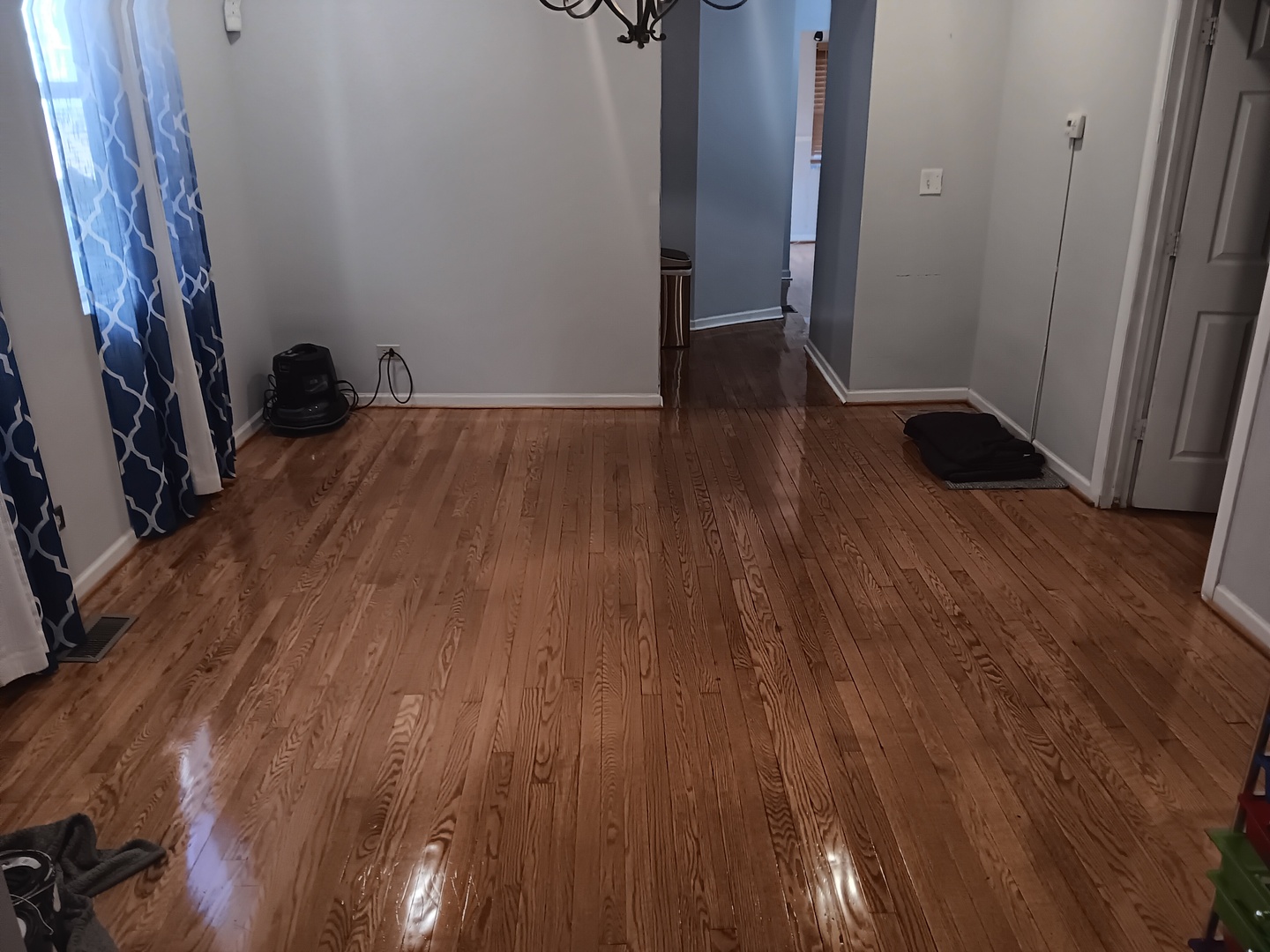 5807 W Walton Street, Chicago, IL 60651