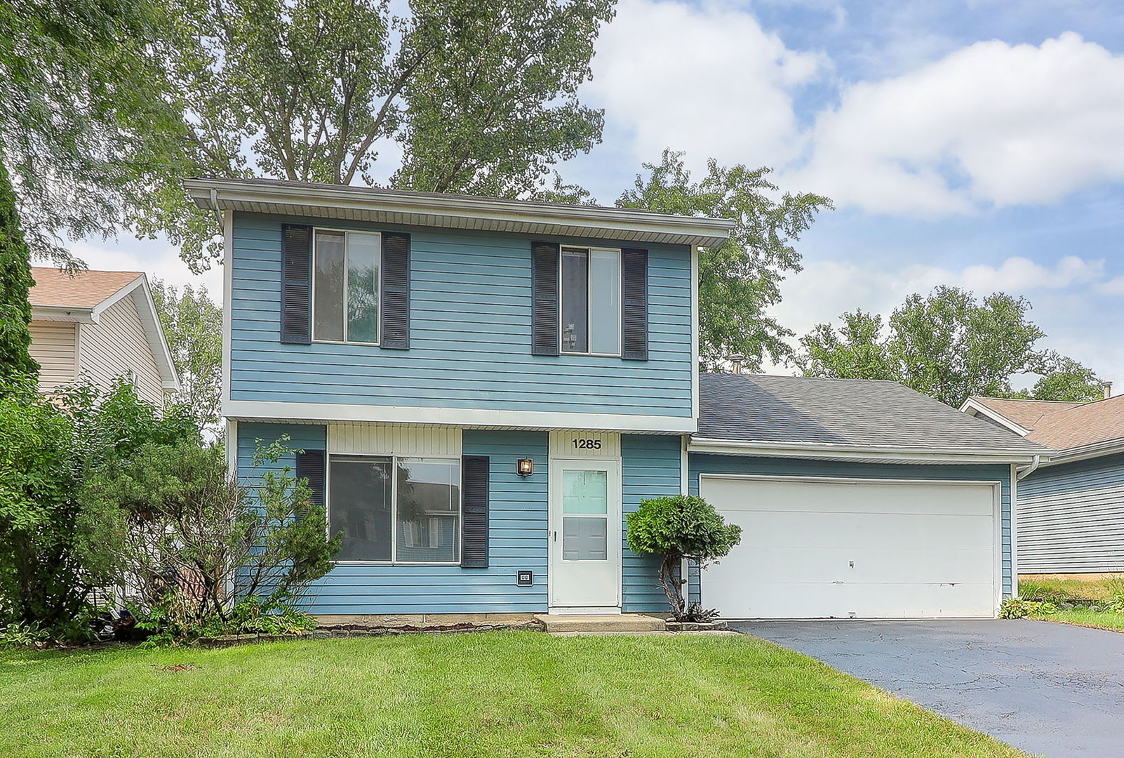 1285 HAVERHILL Circle, Naperville, IL 60540
