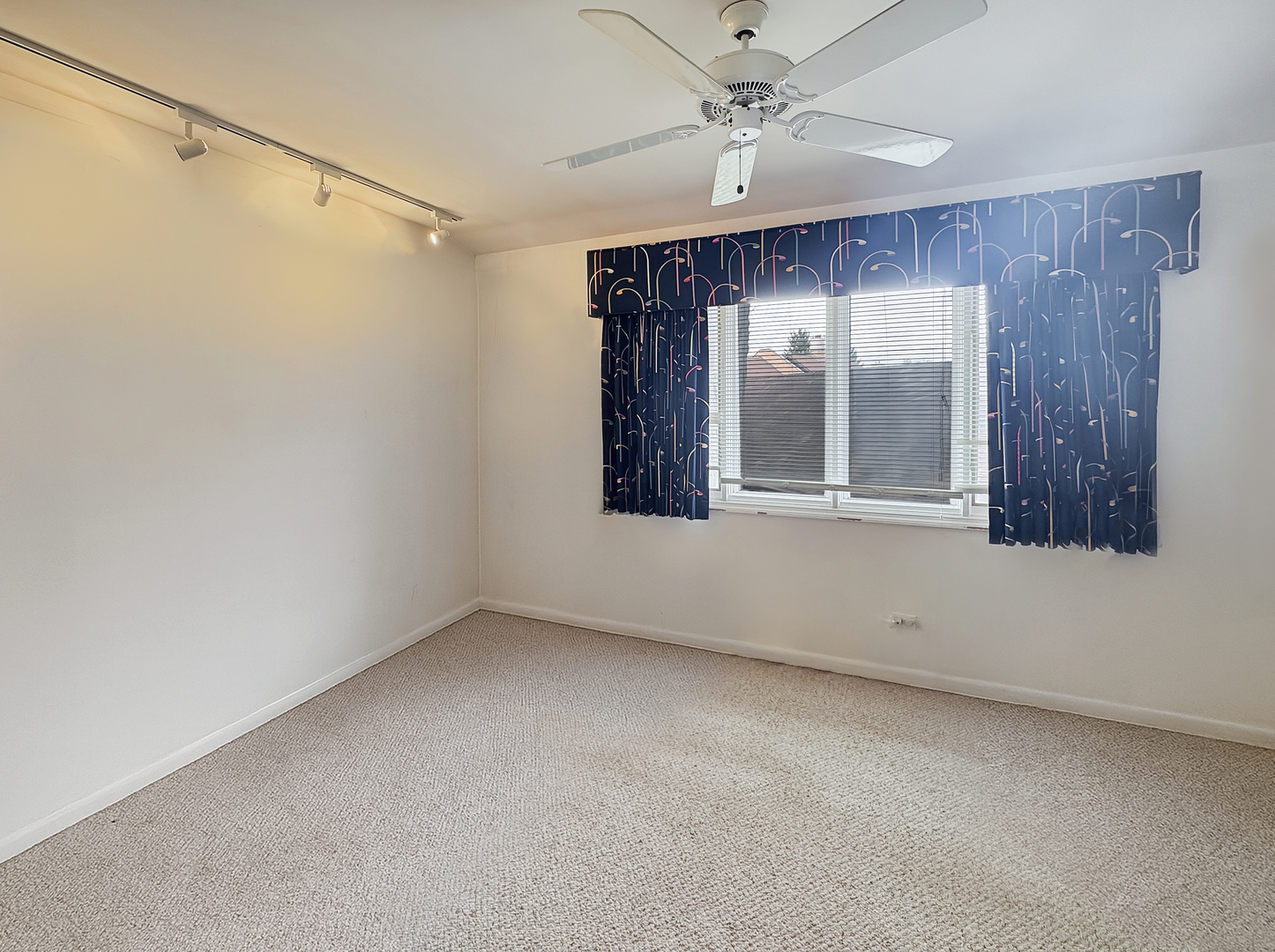1935 Mission Hills Lane, Northbrook, IL 60062