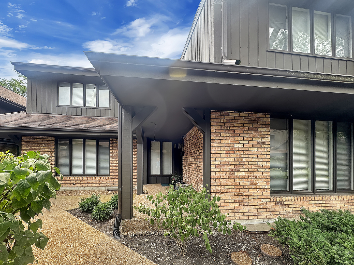 1935 Mission Hills Lane, Northbrook, IL 60062