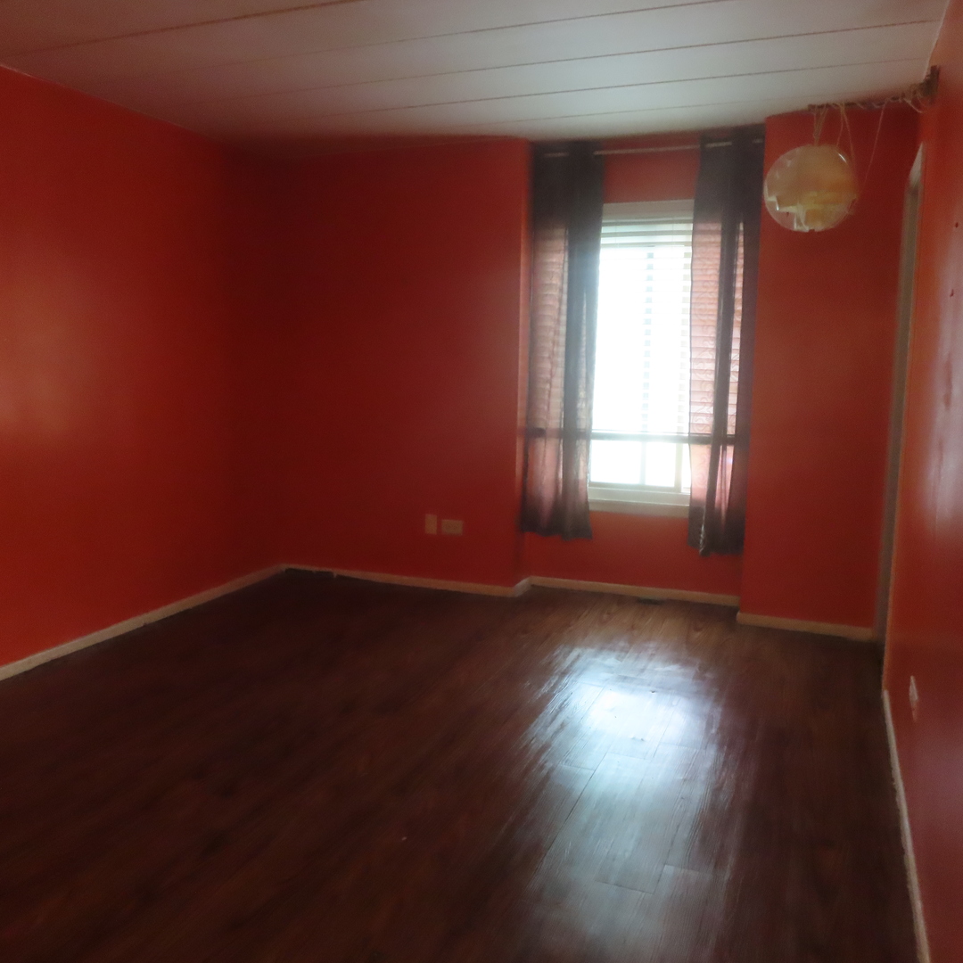550 Ida Street #2NW, Des Plaines, IL 60016