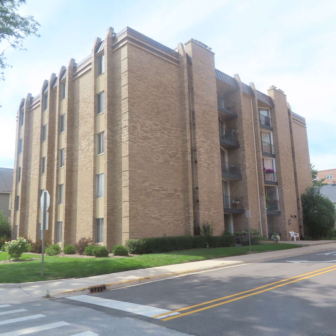 550 Ida Street #2NW, Des Plaines, IL 60016