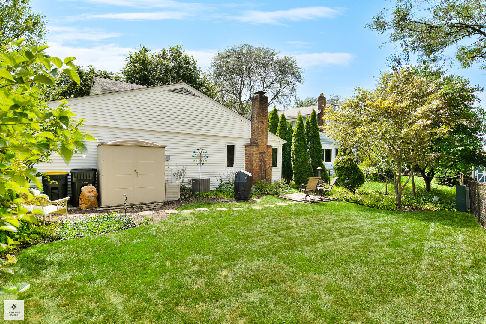 806 Ottawa Court, Carol Stream, IL 60188