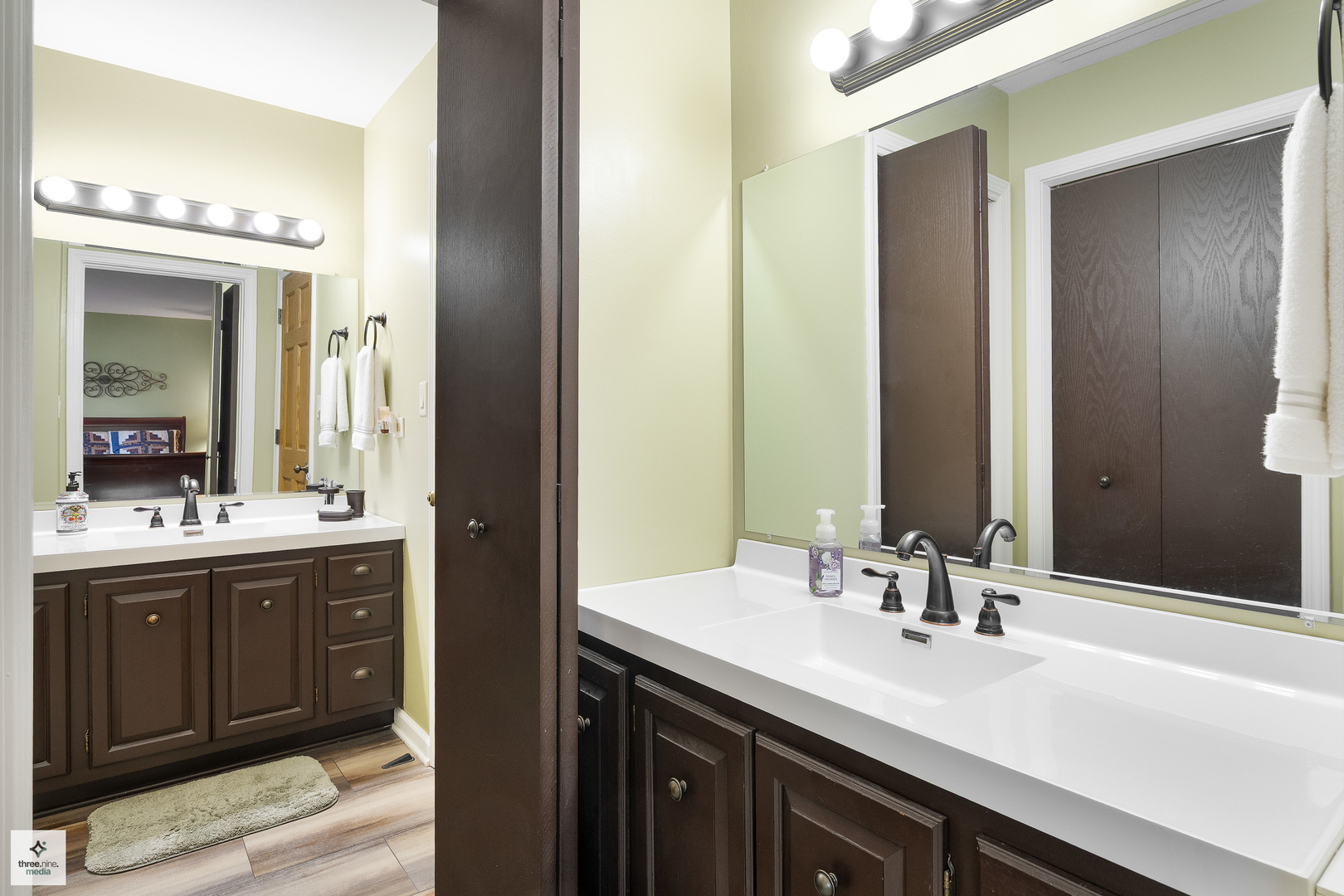 806 Ottawa Court, Carol Stream, IL 60188