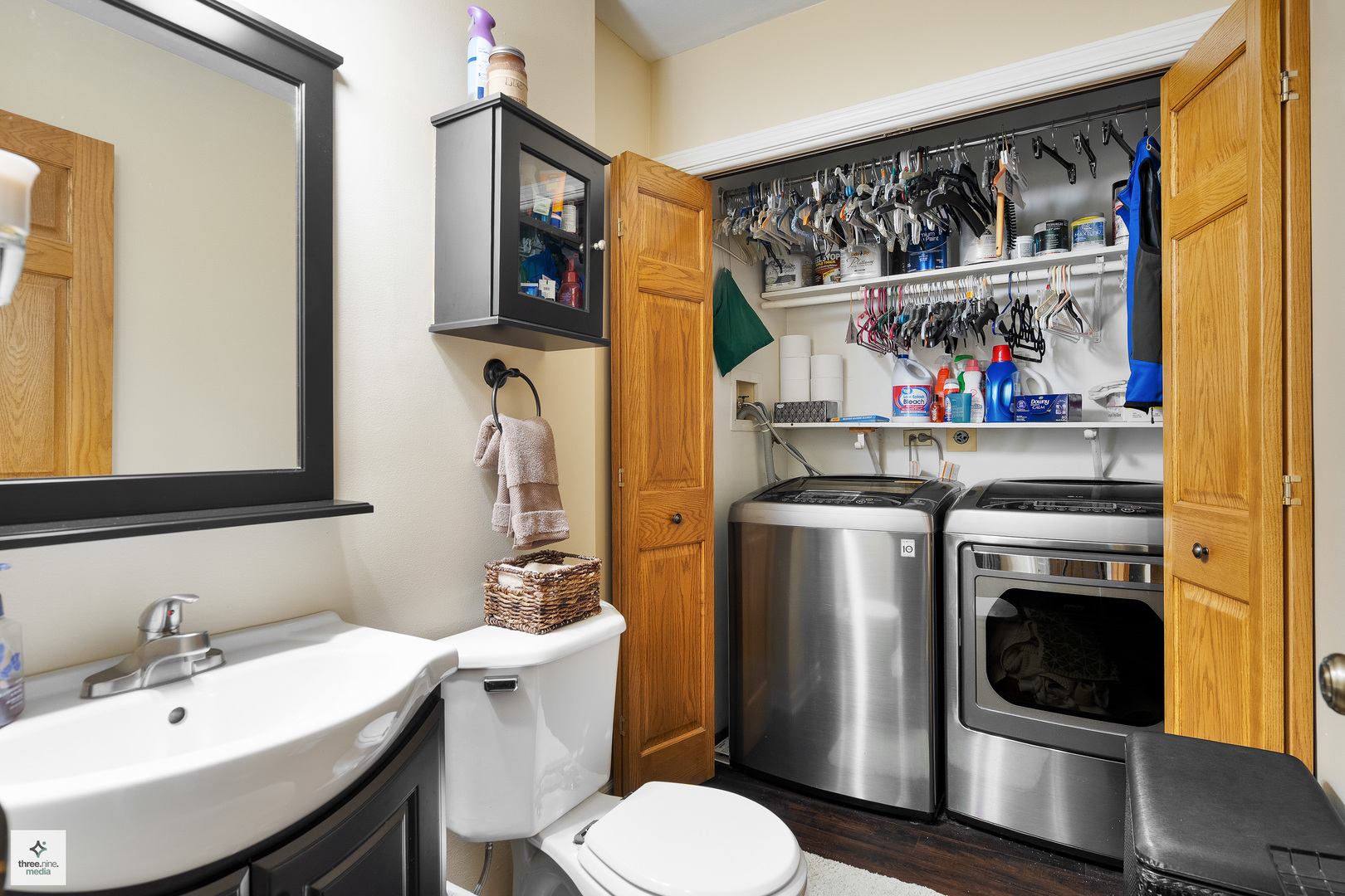 806 Ottawa Court, Carol Stream, IL 60188