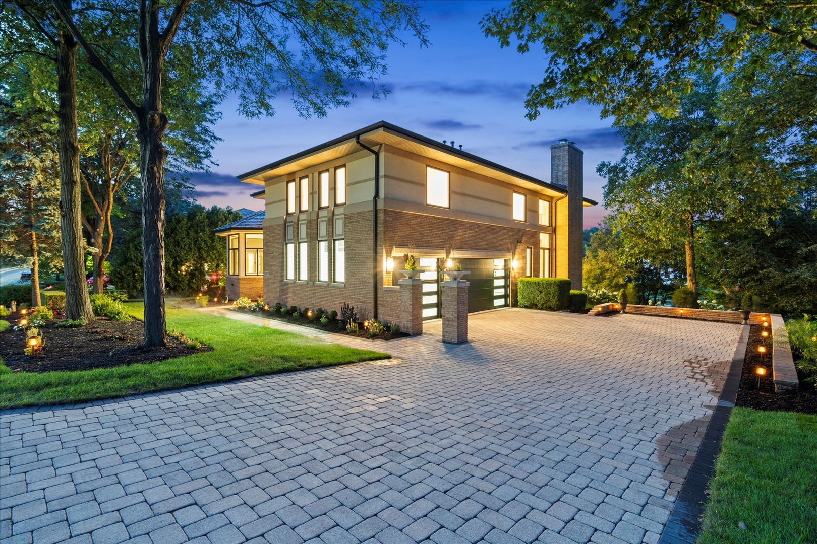 9427 Falling Waters Drive, Burr Ridge, IL 60527