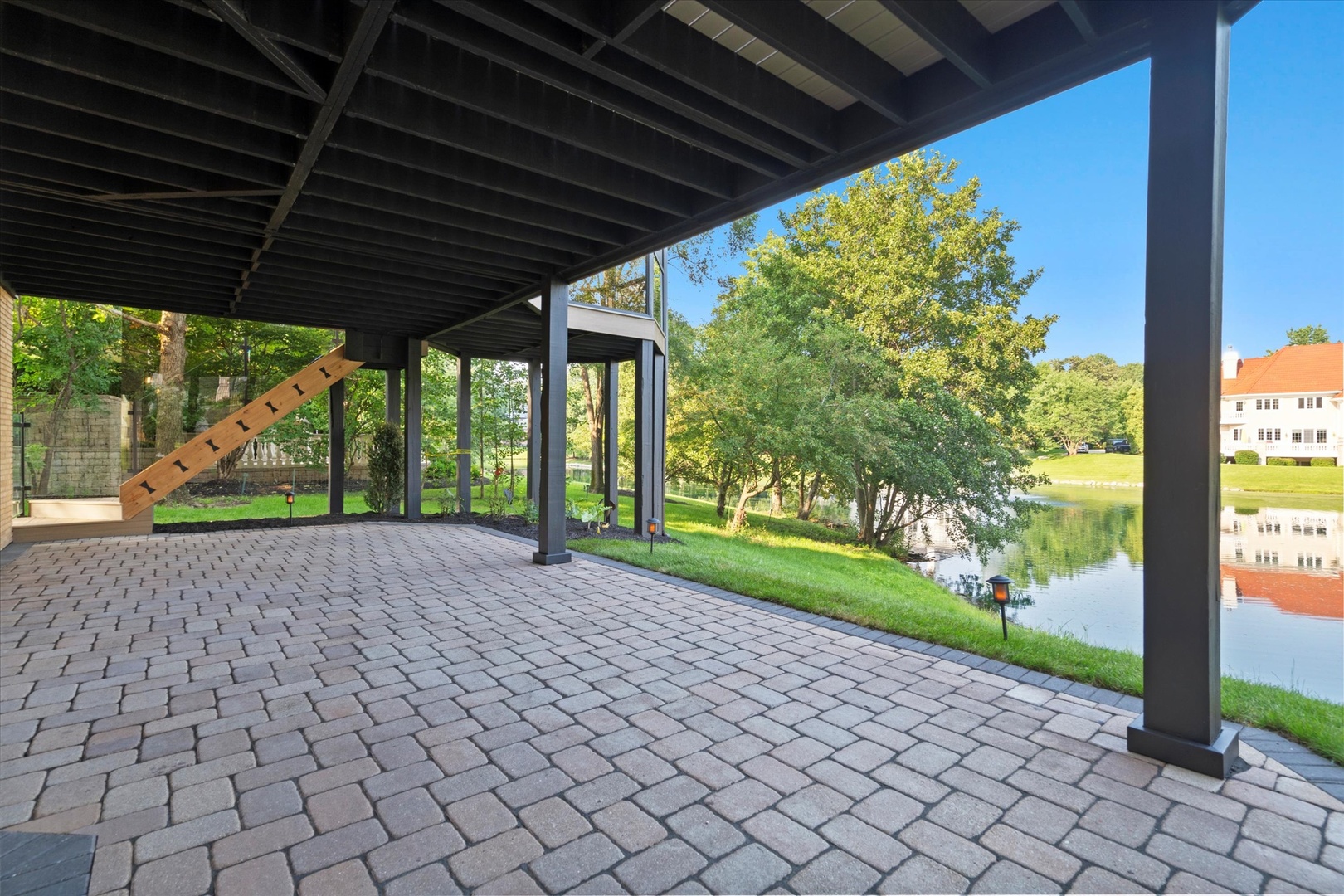 9427 Falling Waters Drive, Burr Ridge, IL 60527