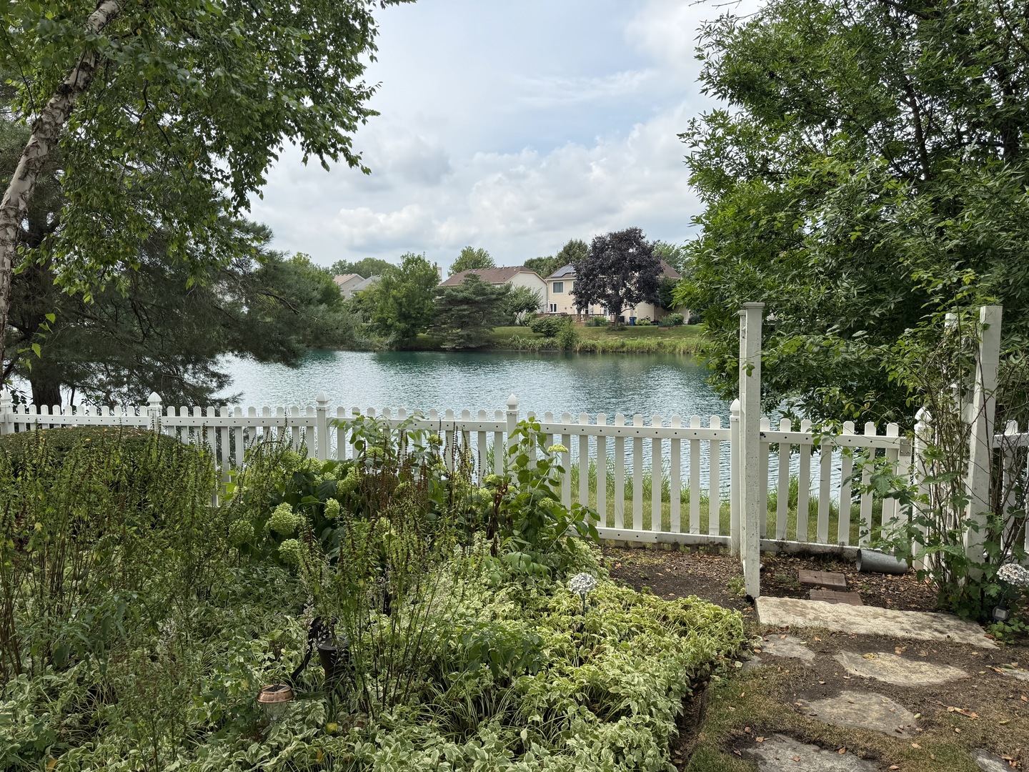 18254 W Meander Drive, Grayslake, IL 60030