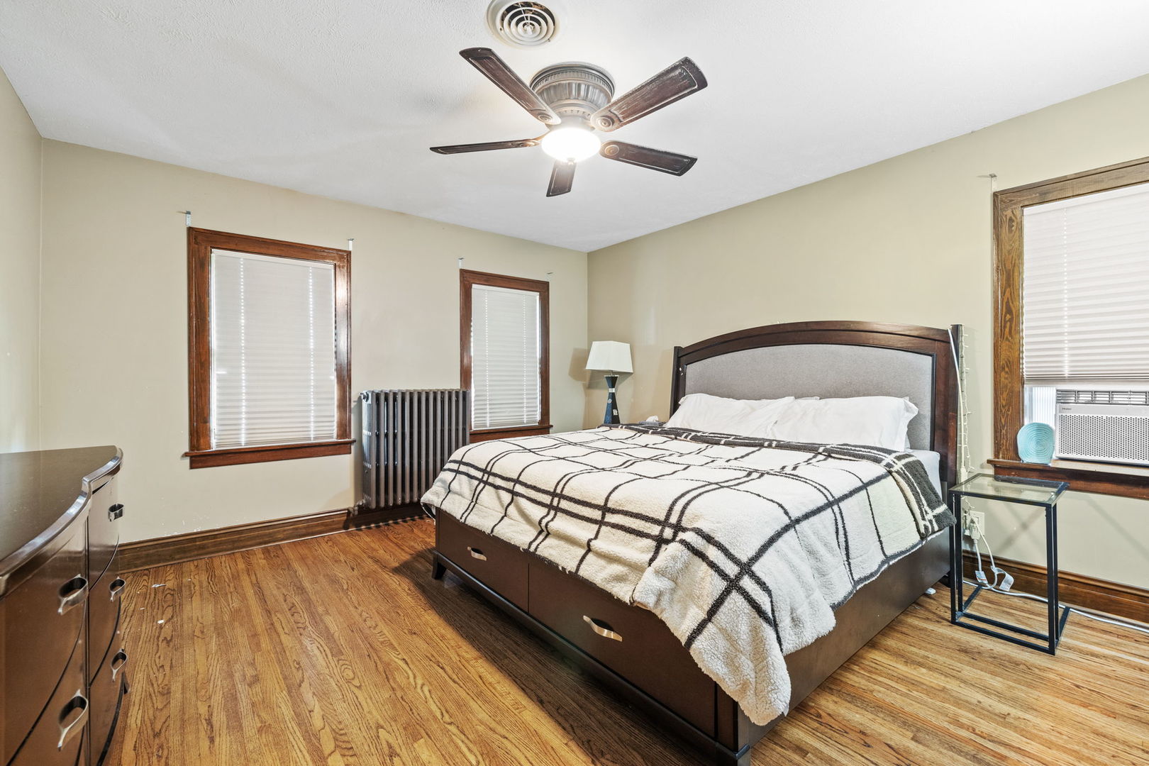 816 Sherwood Place, Joliet, IL 60435