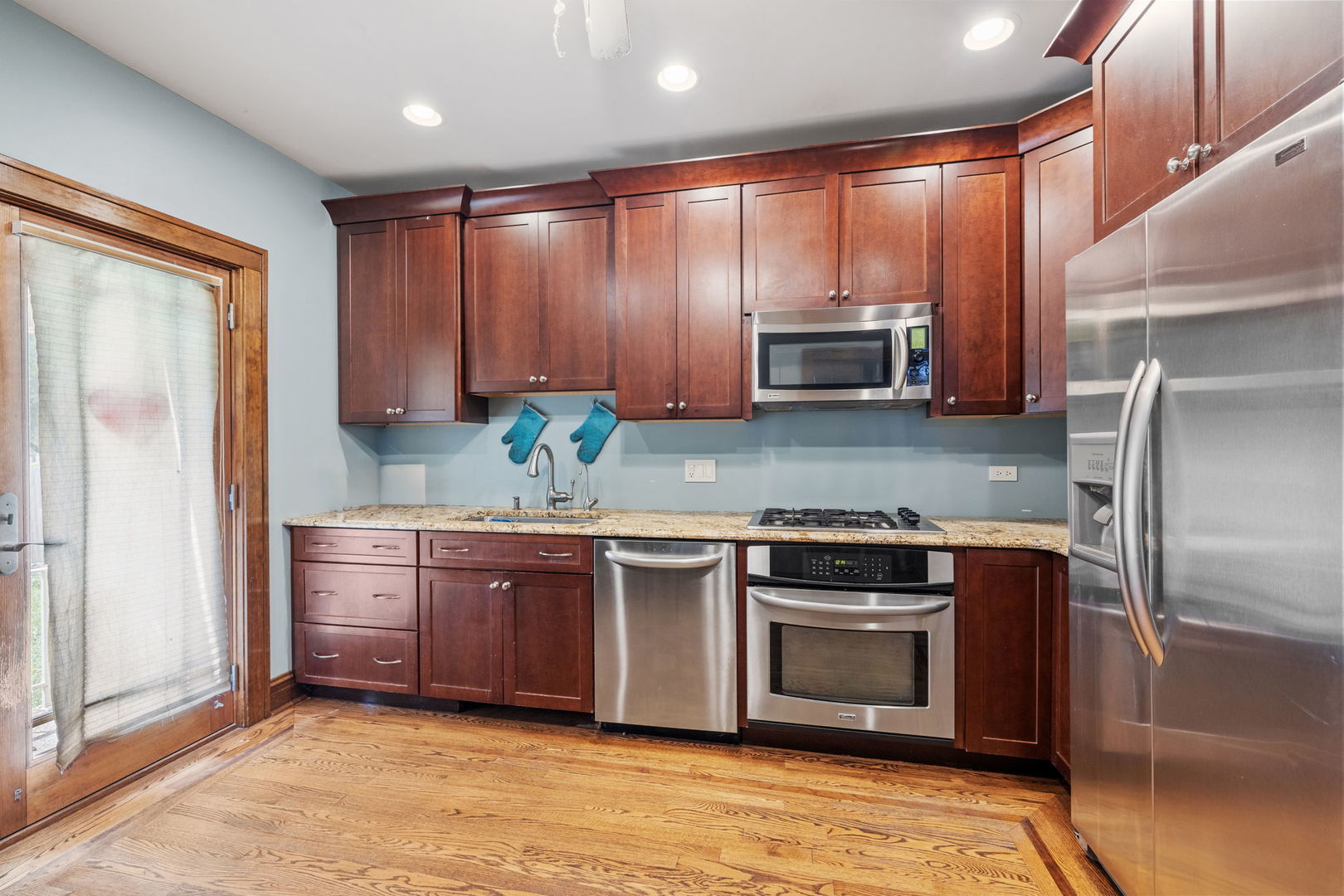 816 Sherwood Place, Joliet, IL 60435