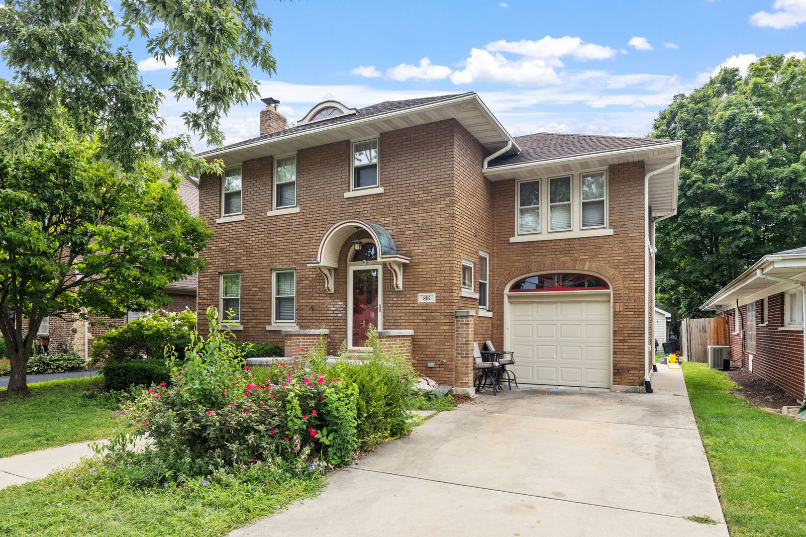 816 Sherwood Place, Joliet, IL 60435