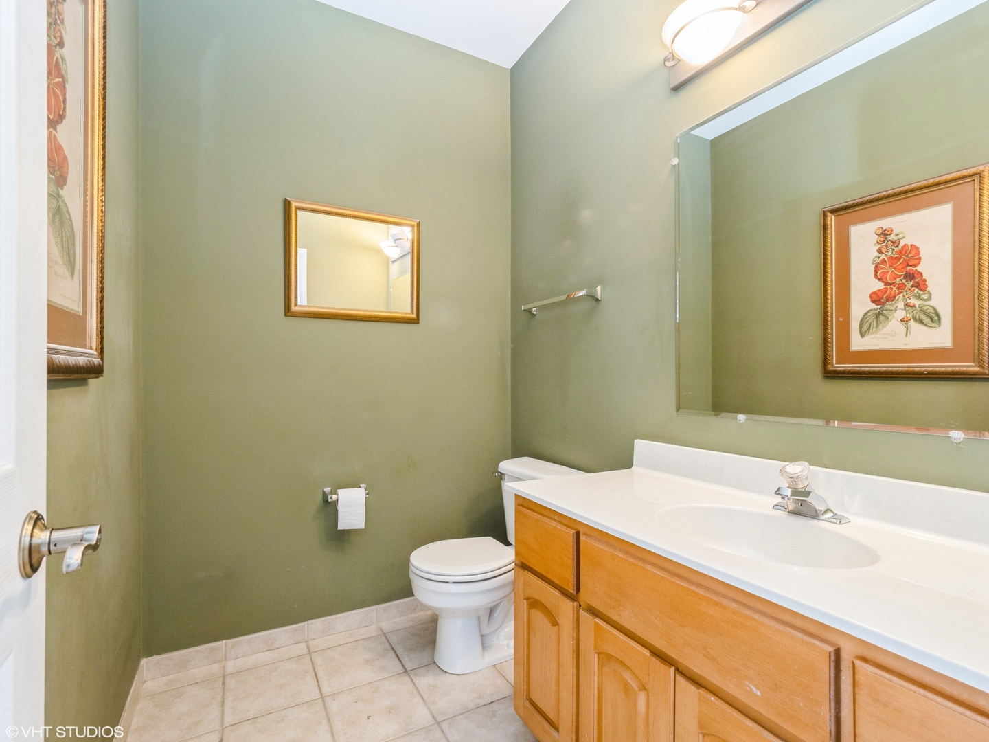 581 N Veterans Parkway, Addison, IL 60101