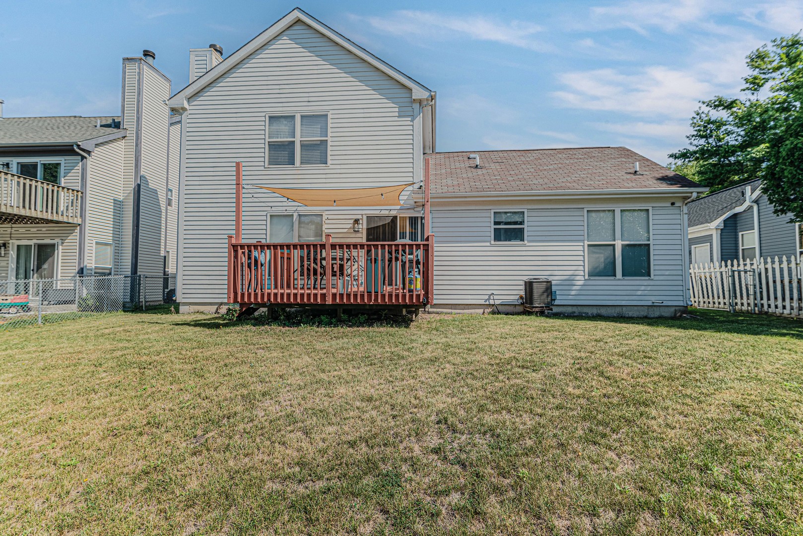 1111 Clover Hill Lane, Elgin, IL 60120