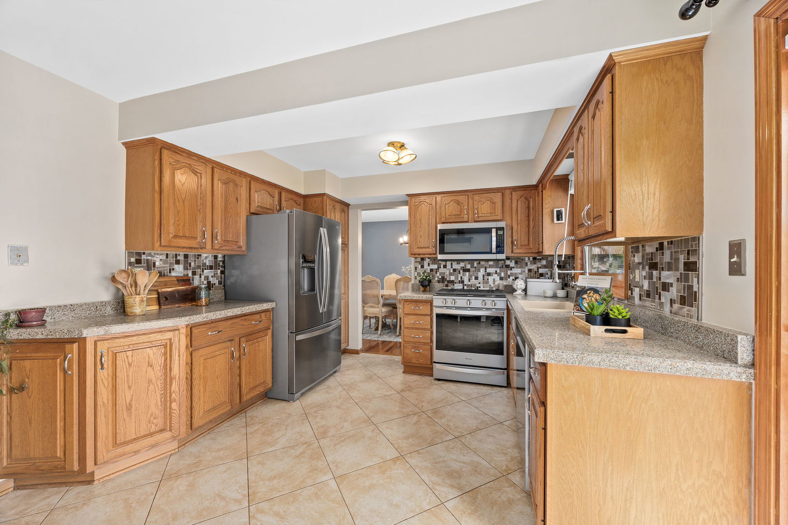 125 Sherwood Court, Downers Grove, IL 60516
