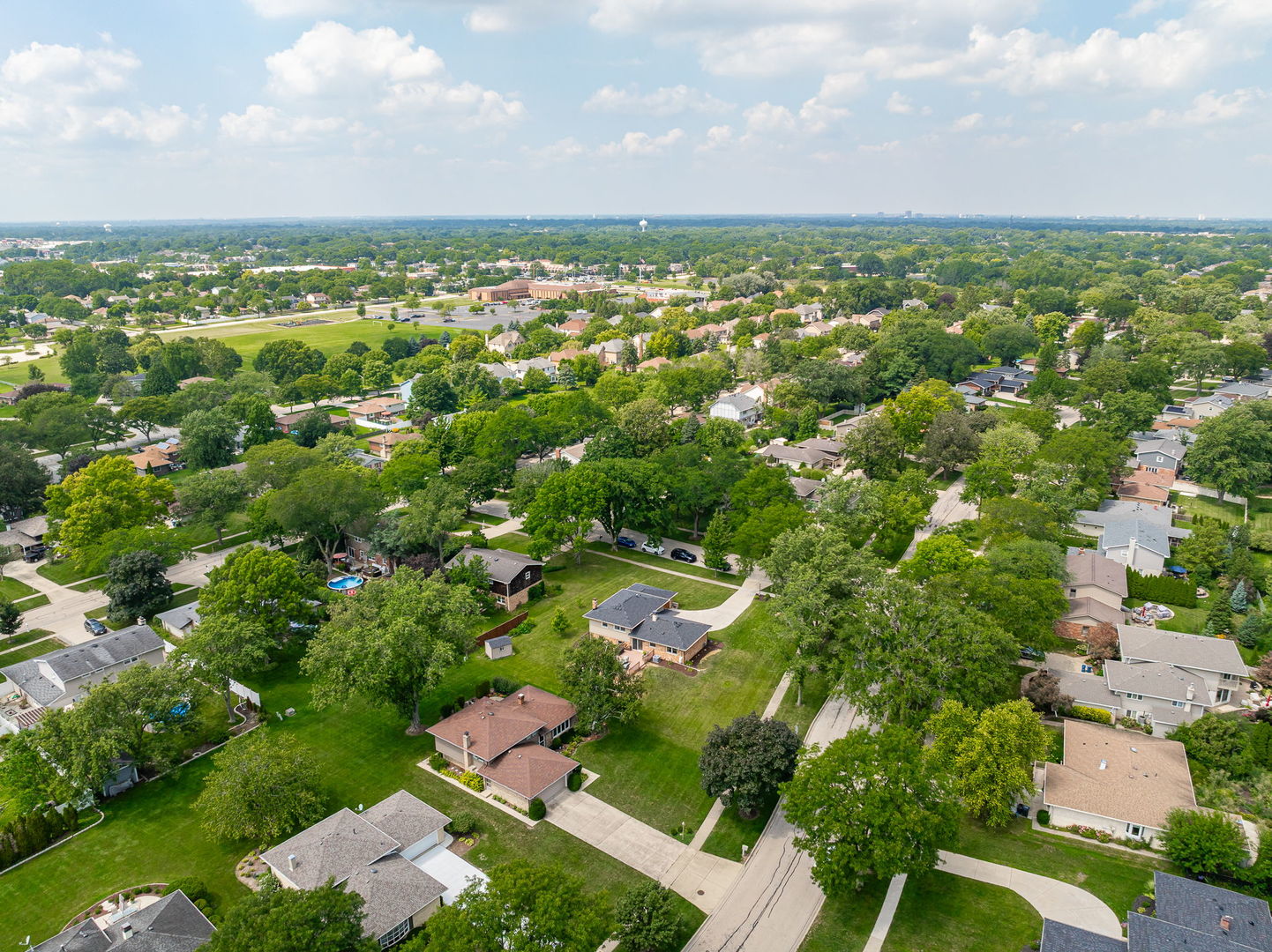 125 Sherwood Court, Downers Grove, IL 60516
