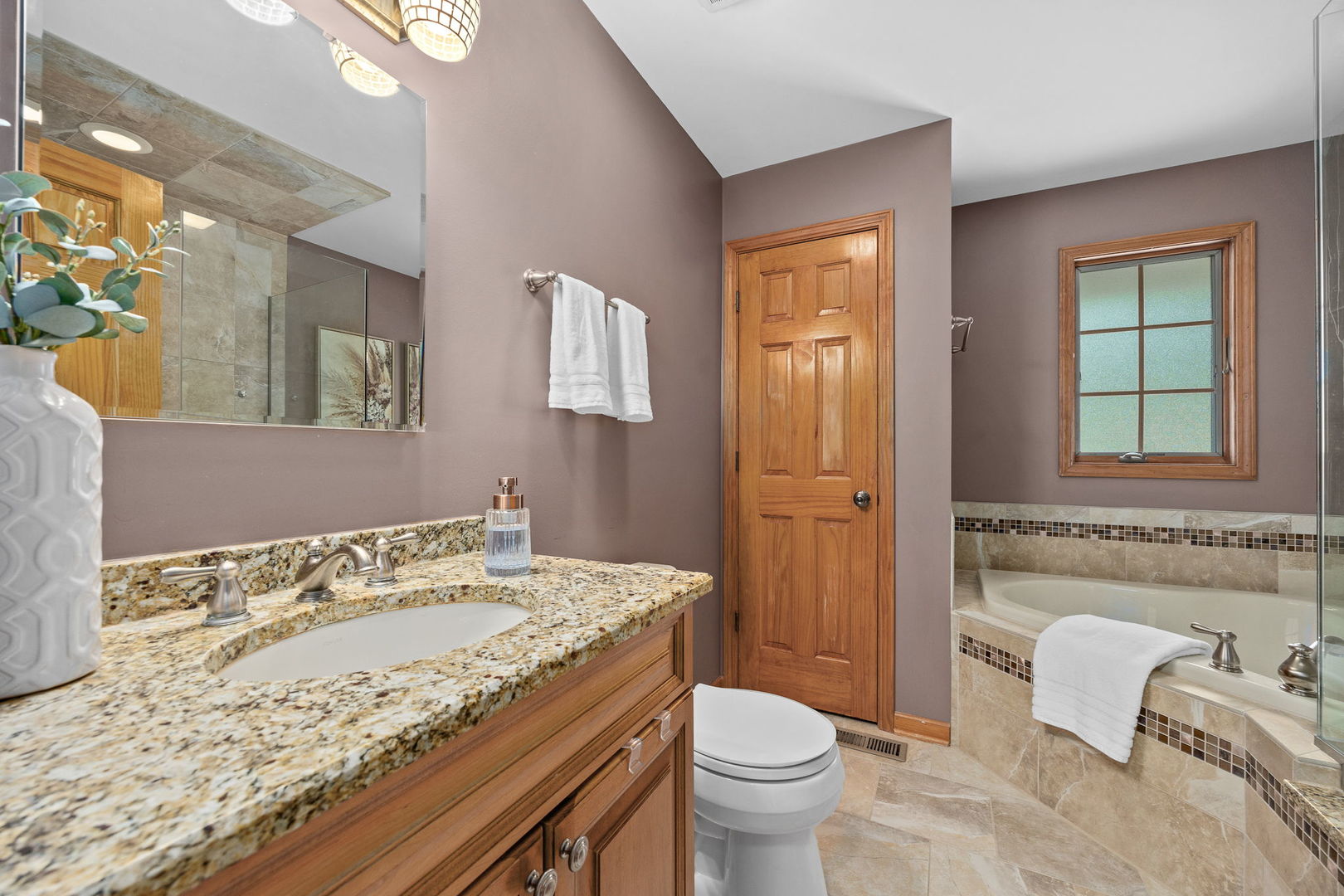 125 Sherwood Court, Downers Grove, IL 60516