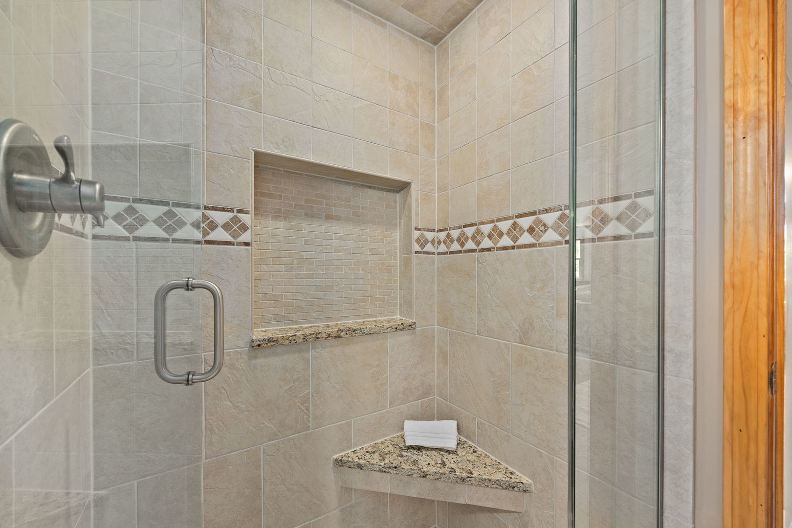 125 Sherwood Court, Downers Grove, IL 60516