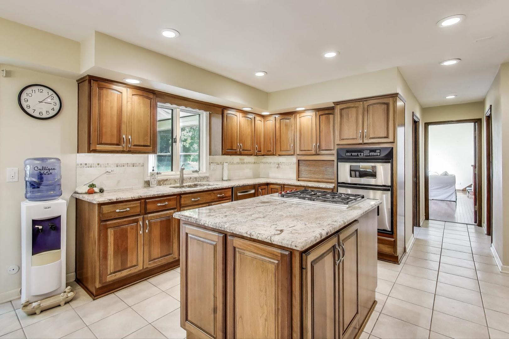 3S210 Herrick Road, Warrenville, IL 60555