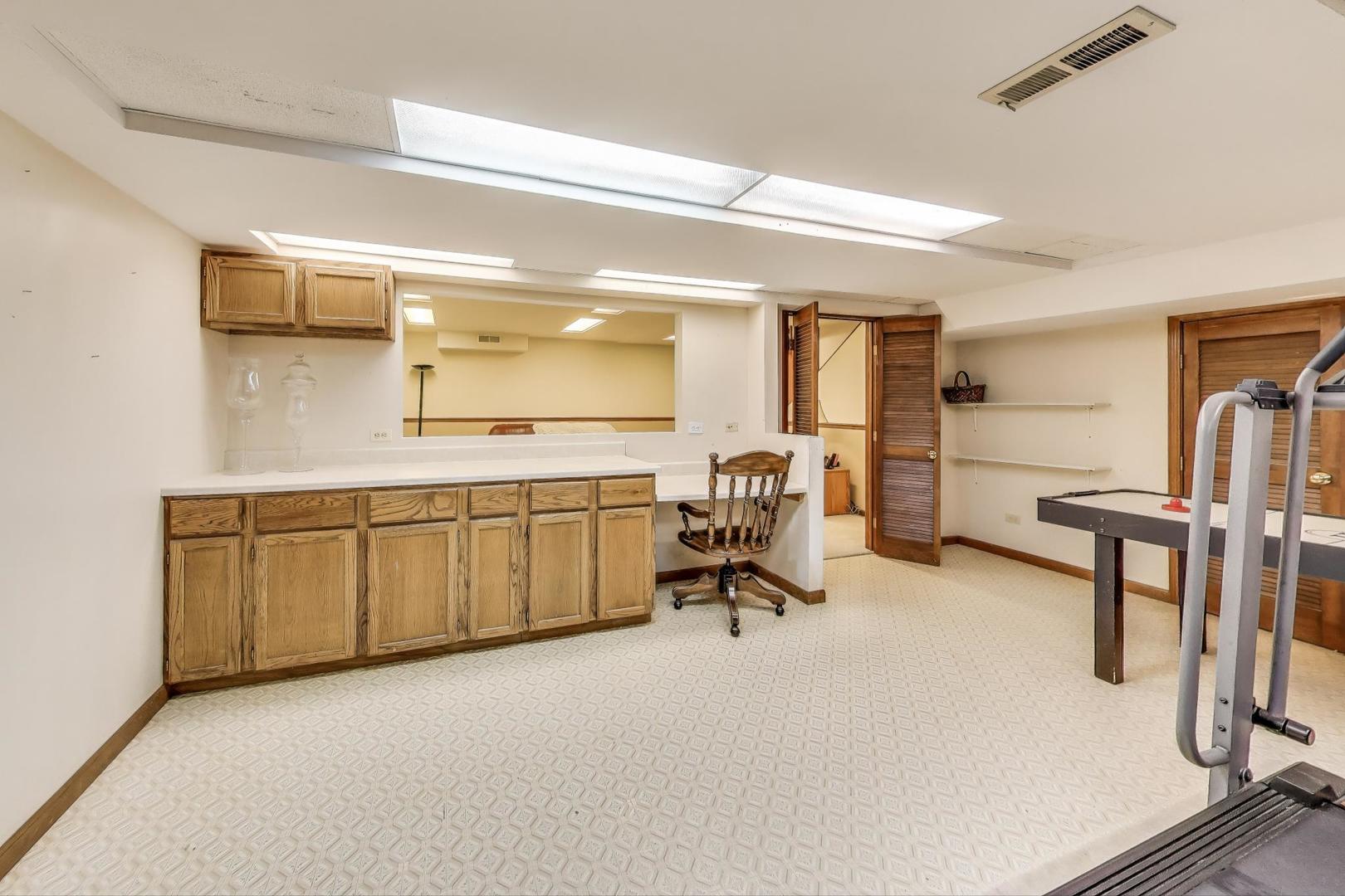 3S210 Herrick Road, Warrenville, IL 60555